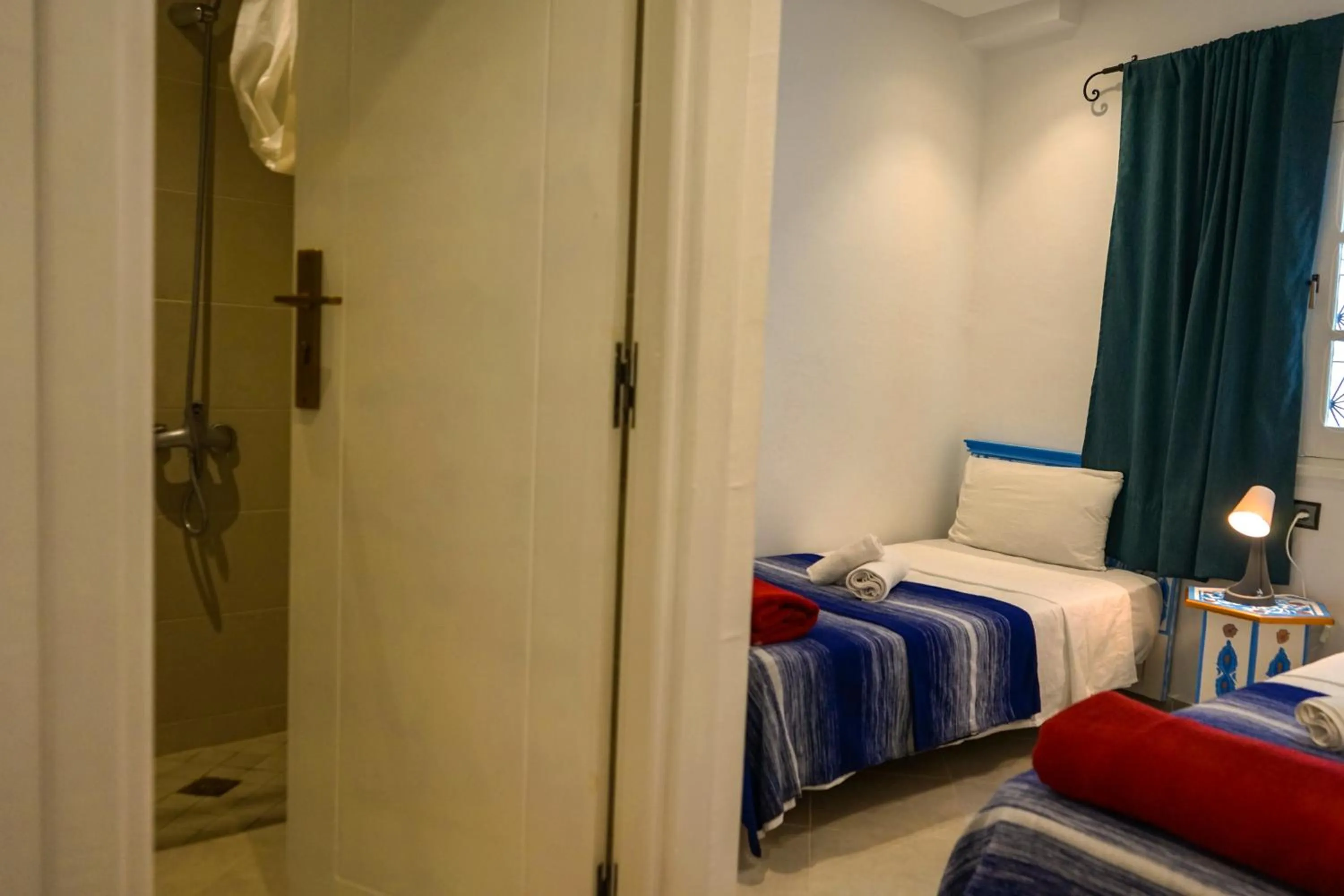 Shower, Bed in Hotel Marrakech