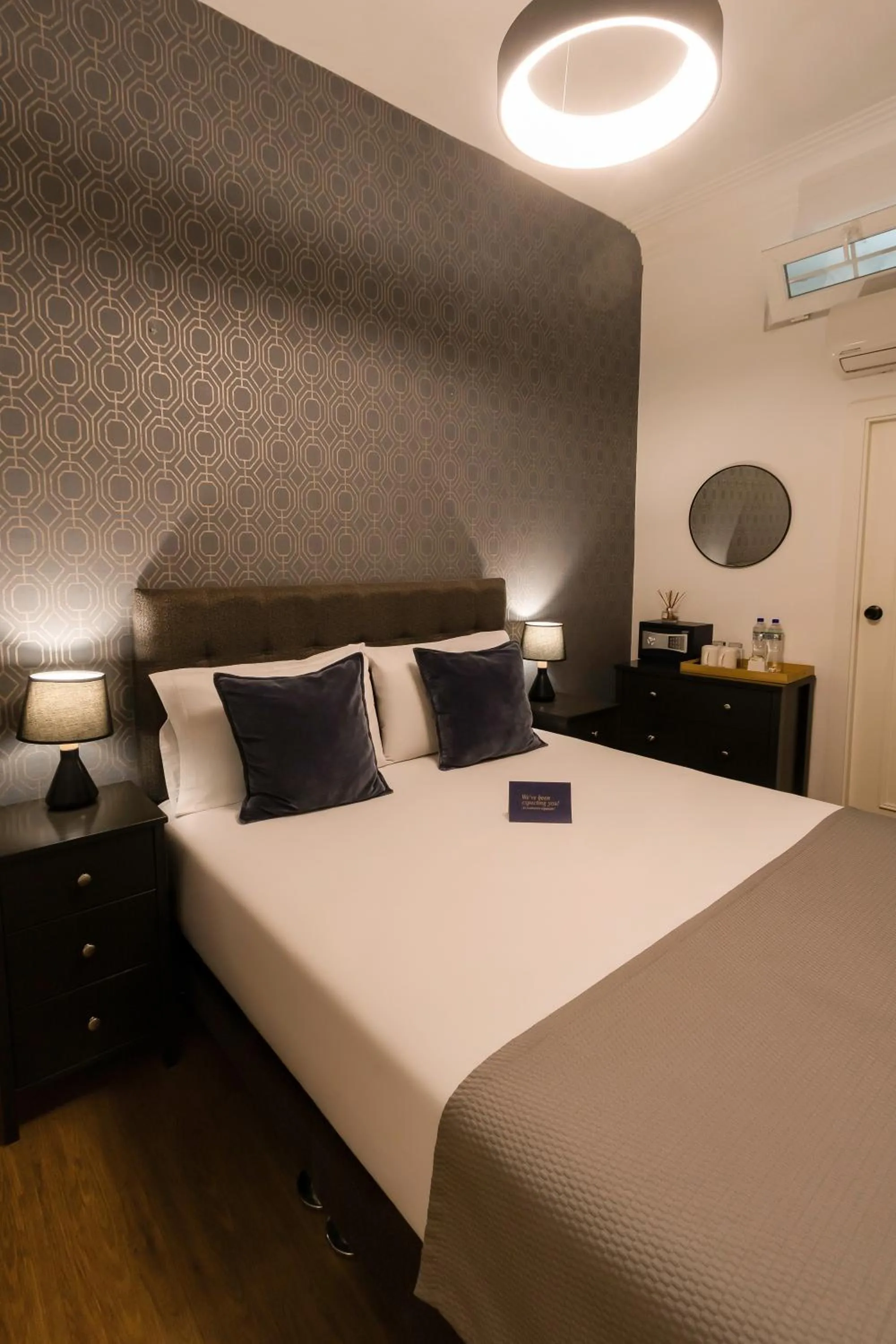 Bedroom, Bed in Blu Hotel Boutique