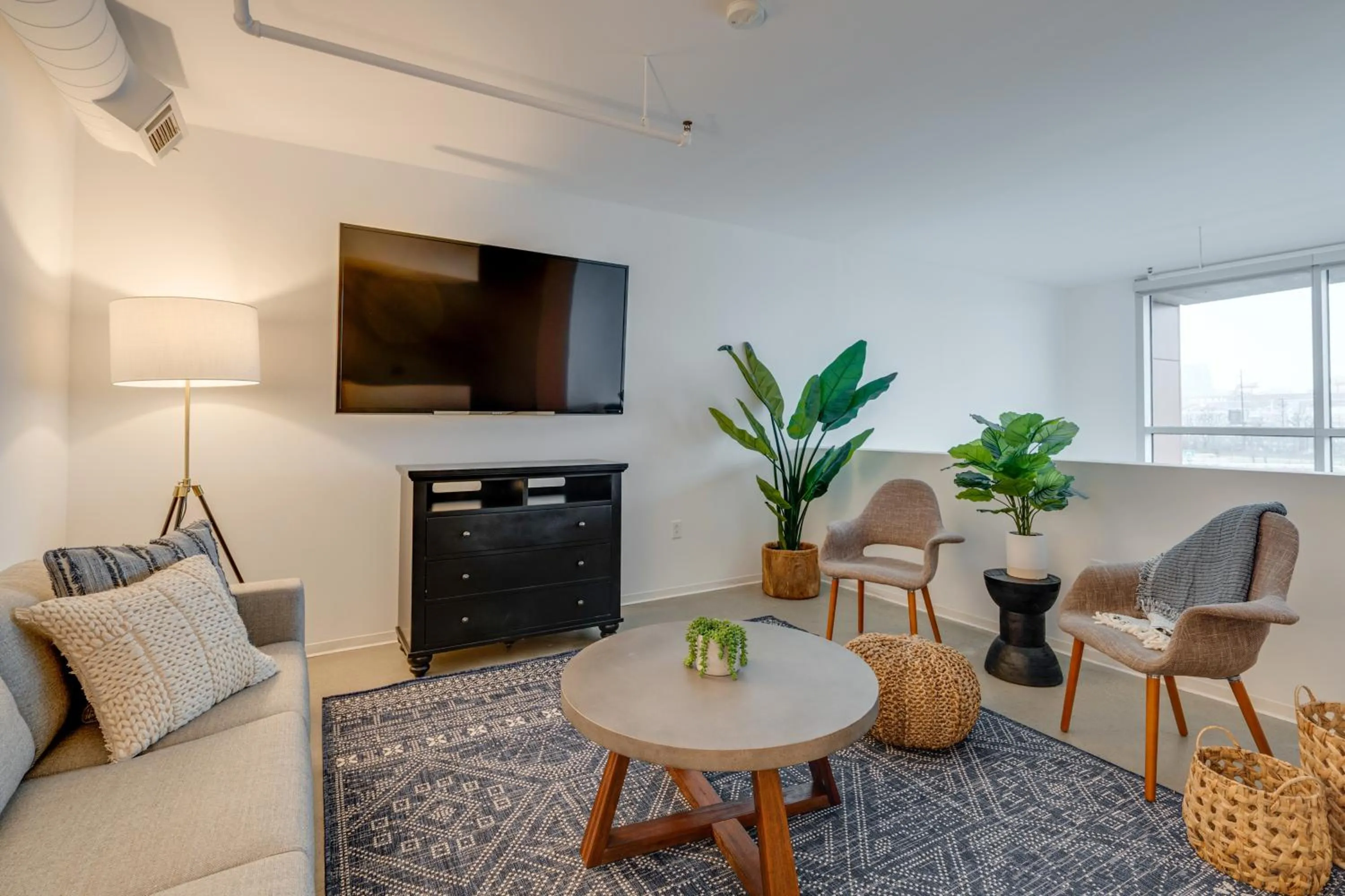 Two story 2Bd 2Ba A Work Live Condo