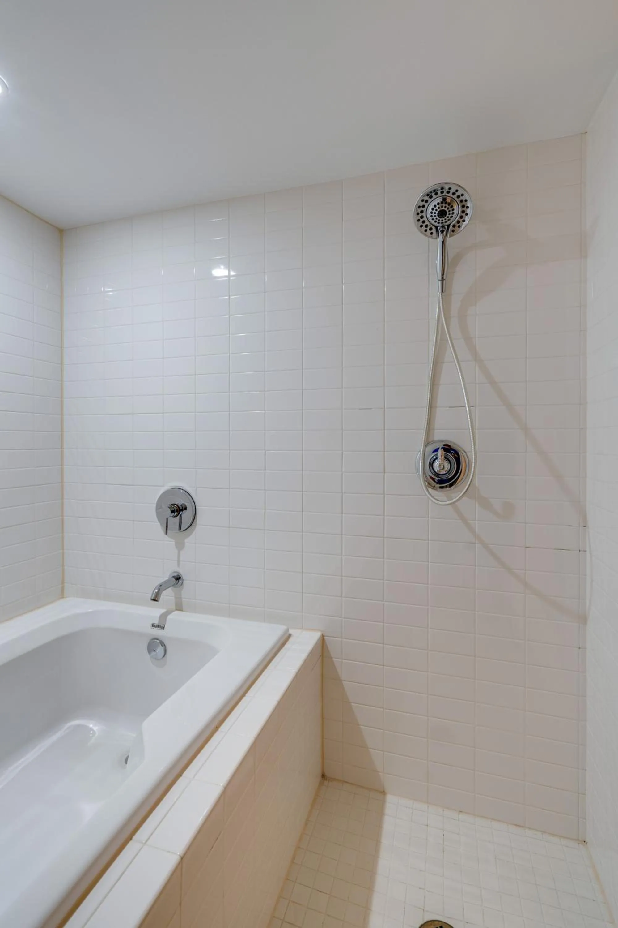 Two story 2Bd 2Ba A Work Live Condo
