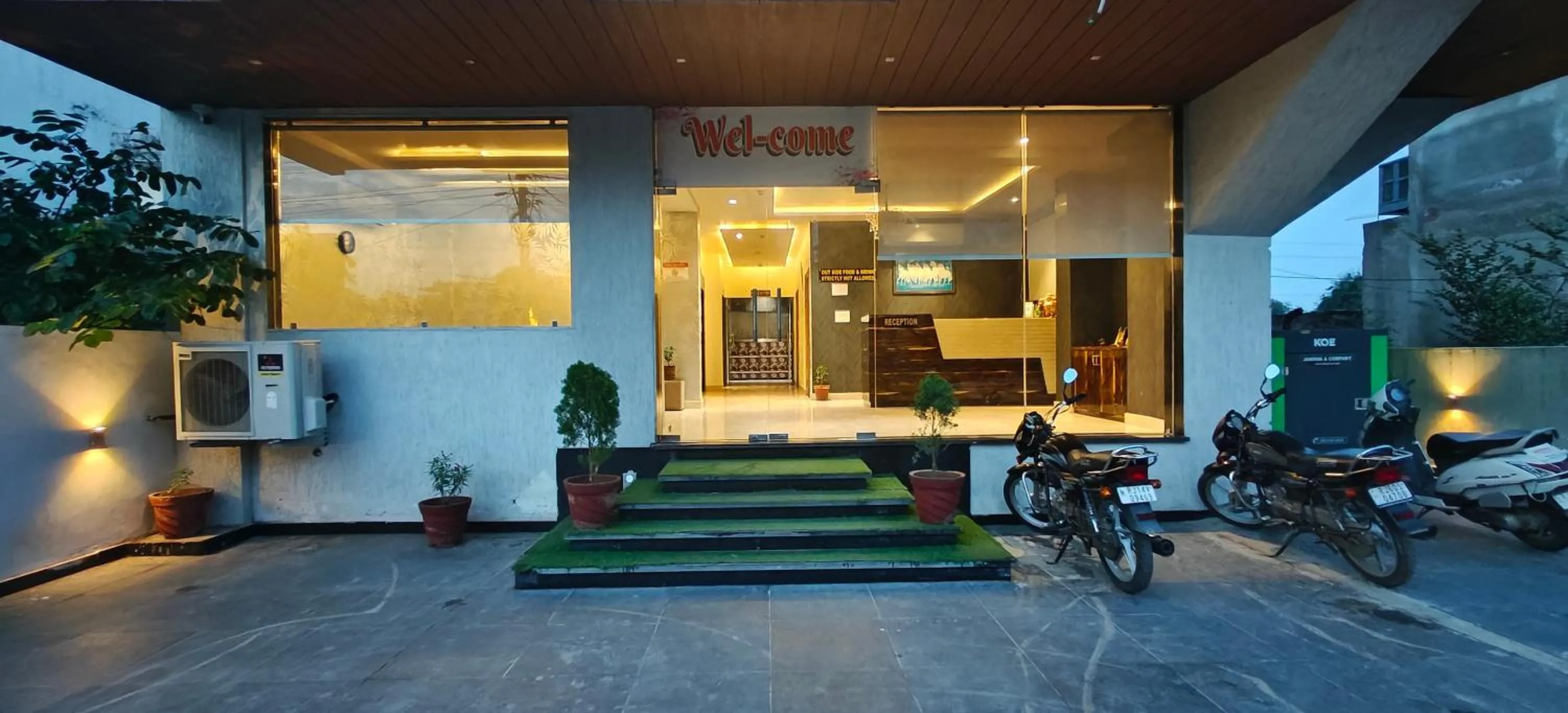 Facade/entrance in Hotel Karma Inn Near Akshay Patra Jagatpura