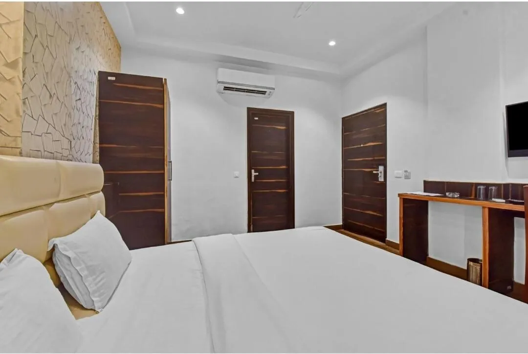 Bed in Hotel Karma Inn Near Akshay Patra Jagatpura