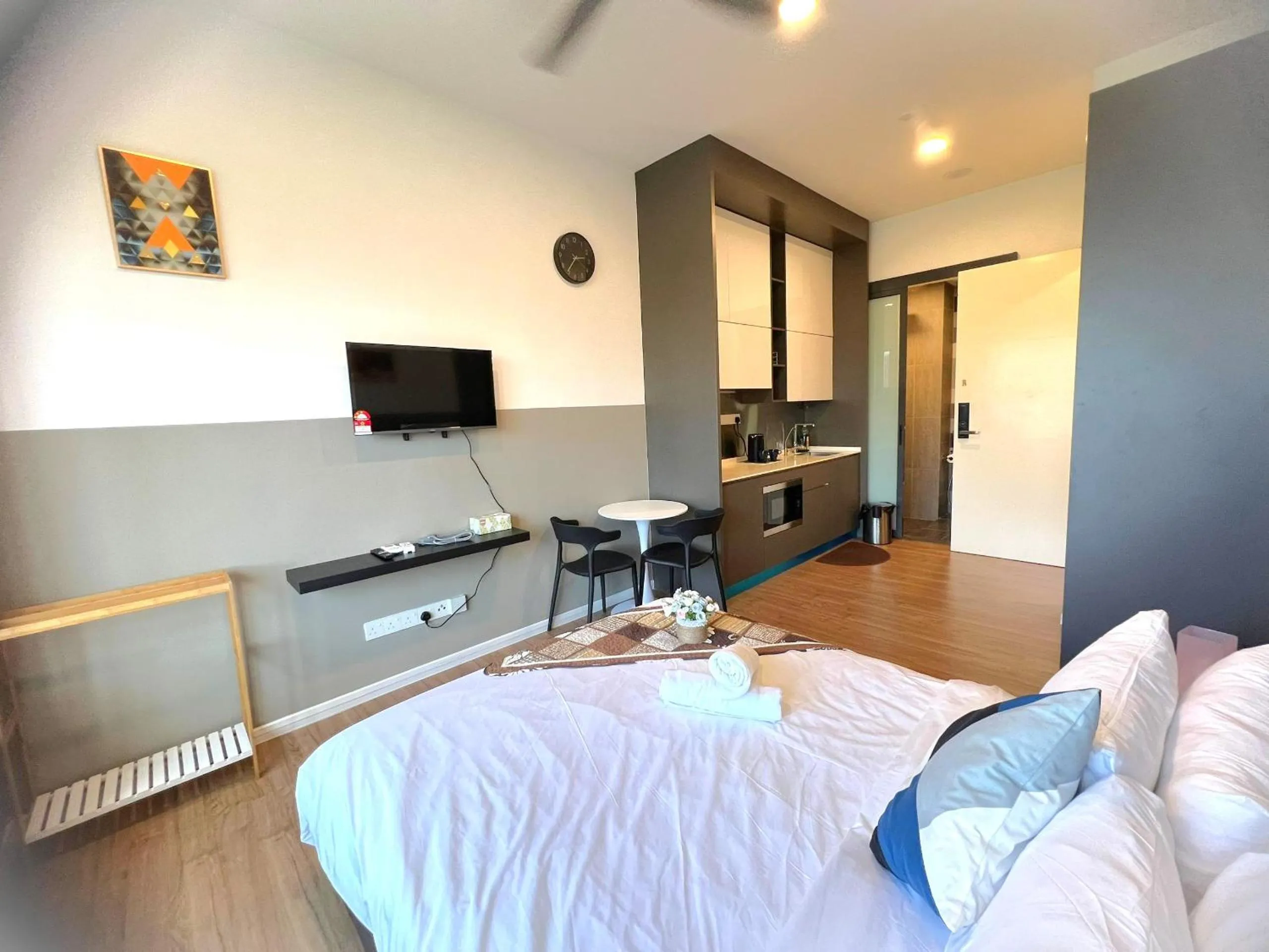 Bed in Ceylonz Suite, Bukit Bintang by MK HOME