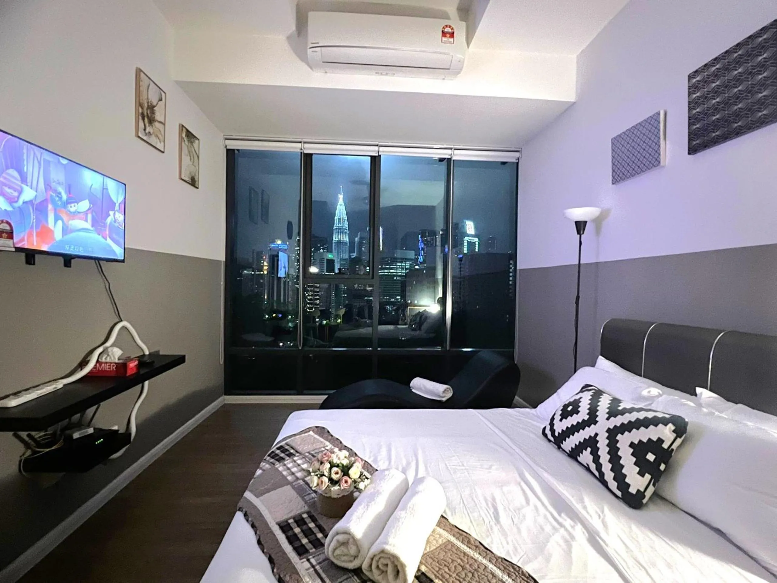 Bed in Ceylonz Suite, Bukit Bintang by MK HOME