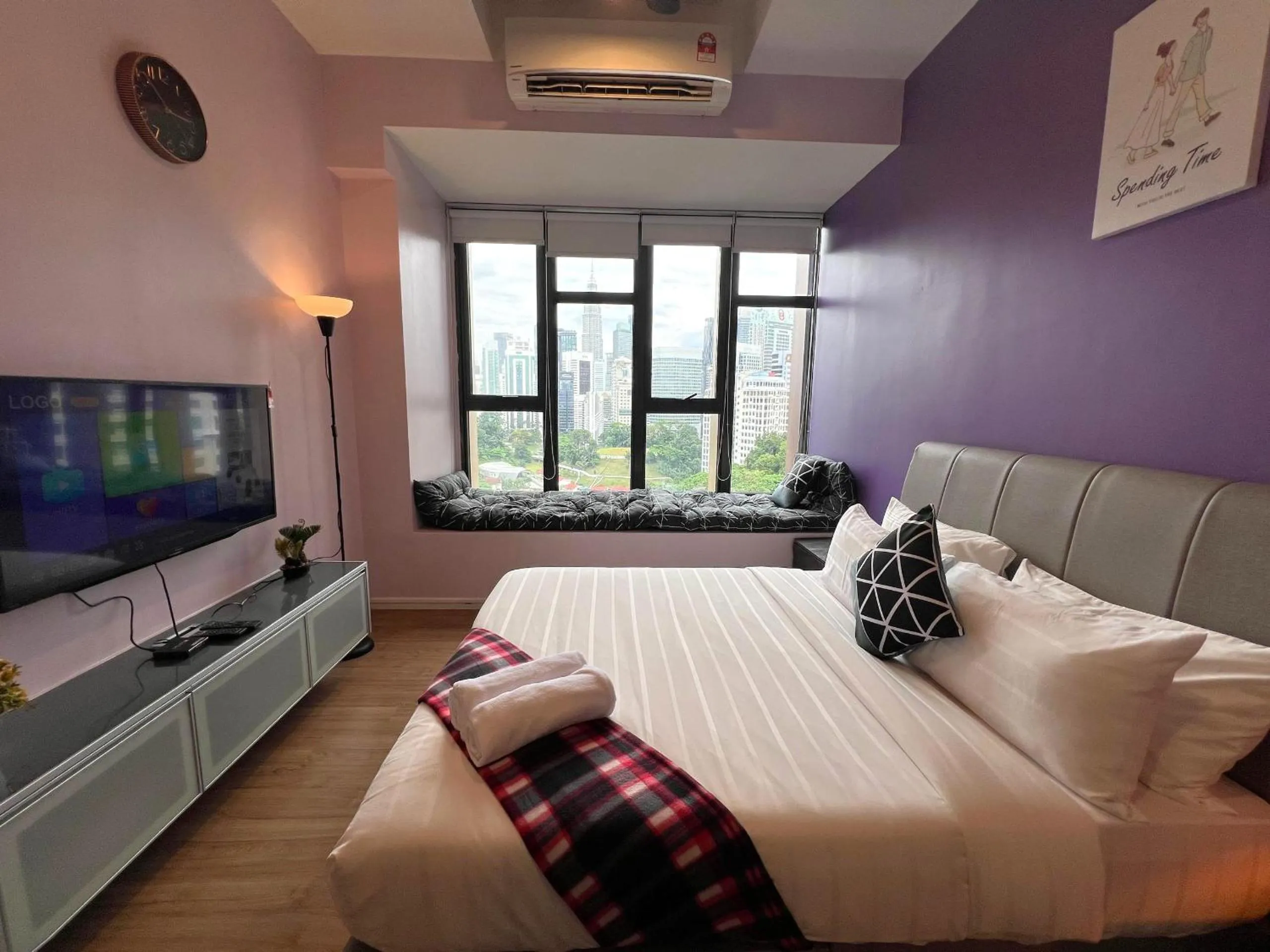 Bed in Ceylonz Suite, Bukit Bintang by MK HOME