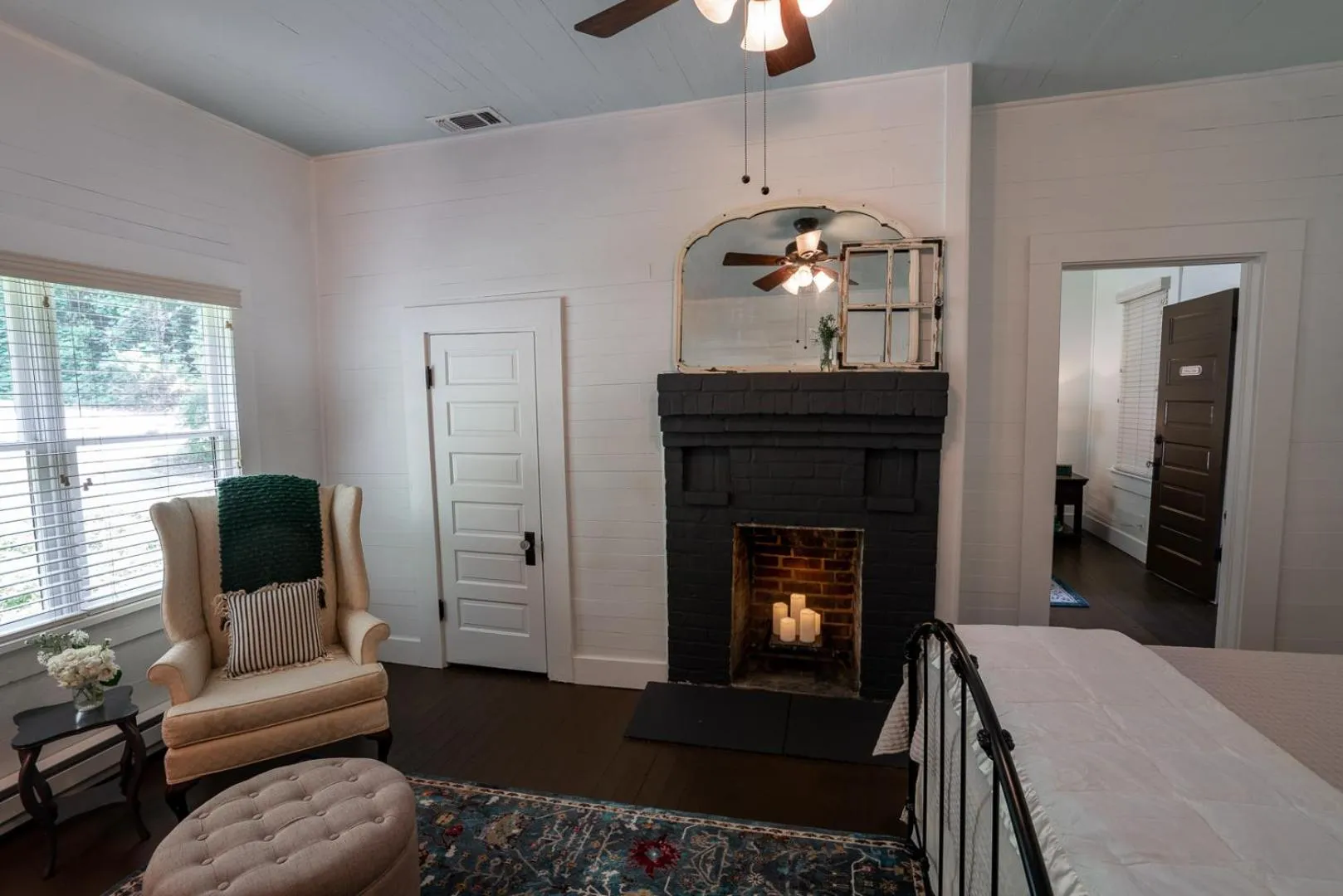 Bedroom in Beechwood Inn