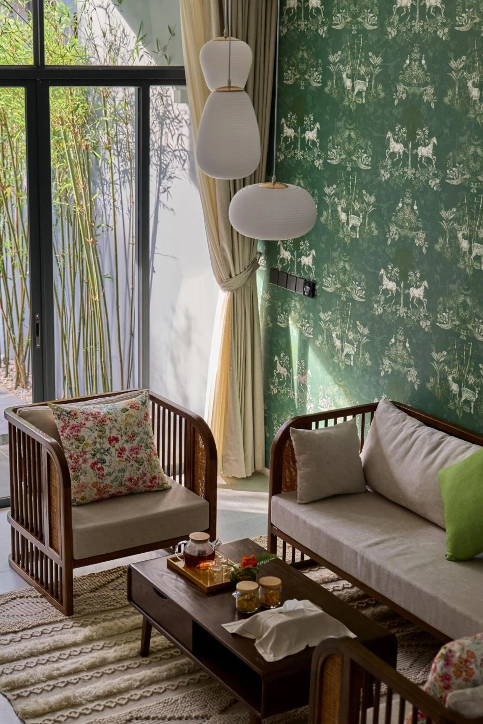 Living room in The Coffee City - Healing & Retreats