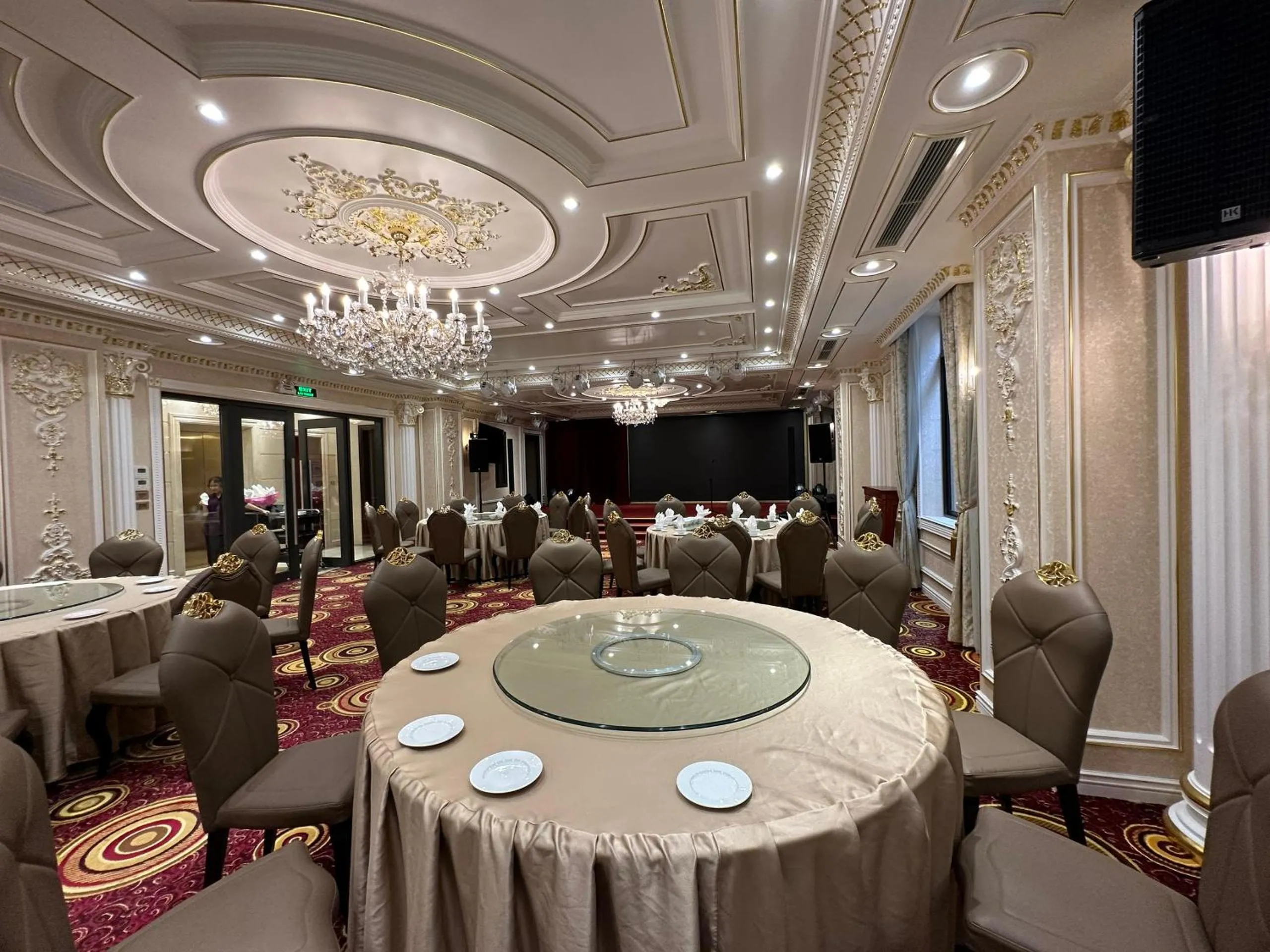 Restaurant/places to eat in Kinh Bắc Palace Hotel