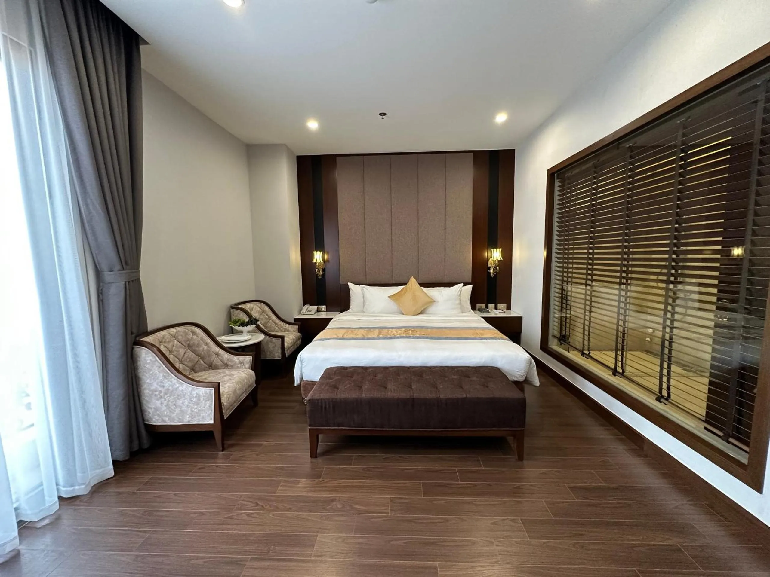 Bed in Kinh Bắc Palace Hotel