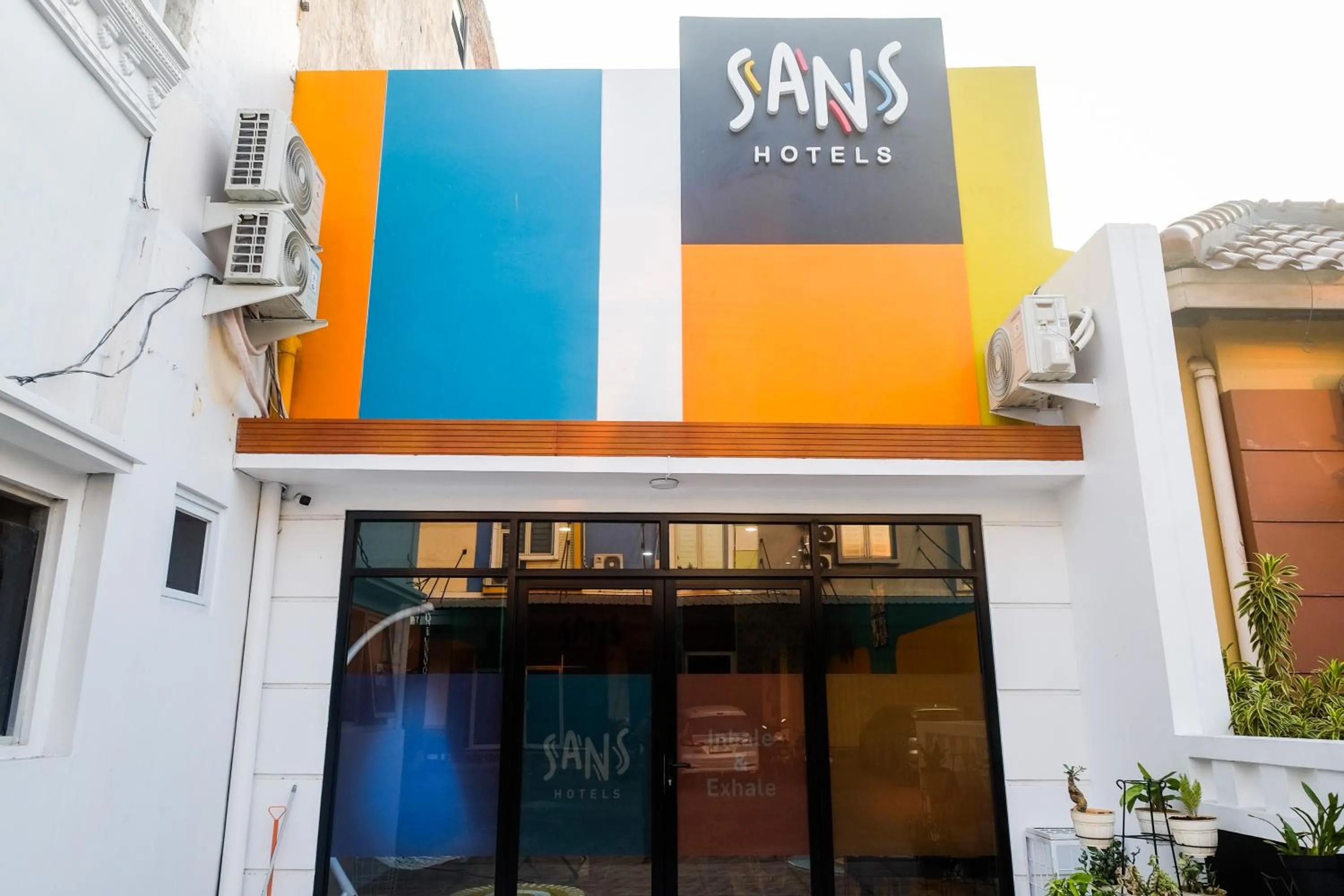 Property building in Sans Hotel City Park Medoho Semarang