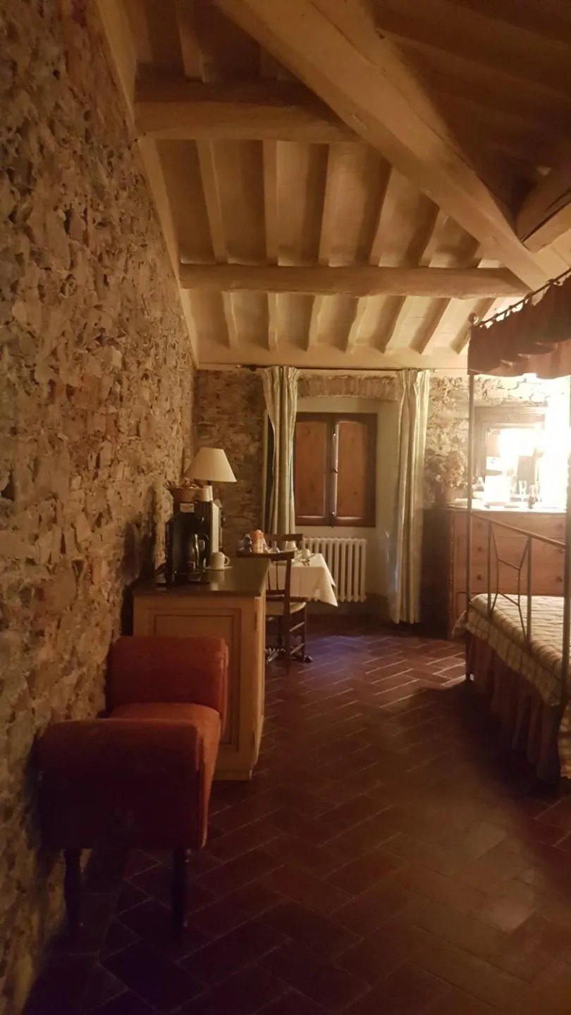Photo of the whole room, Bed in Locanda Di Alberi
