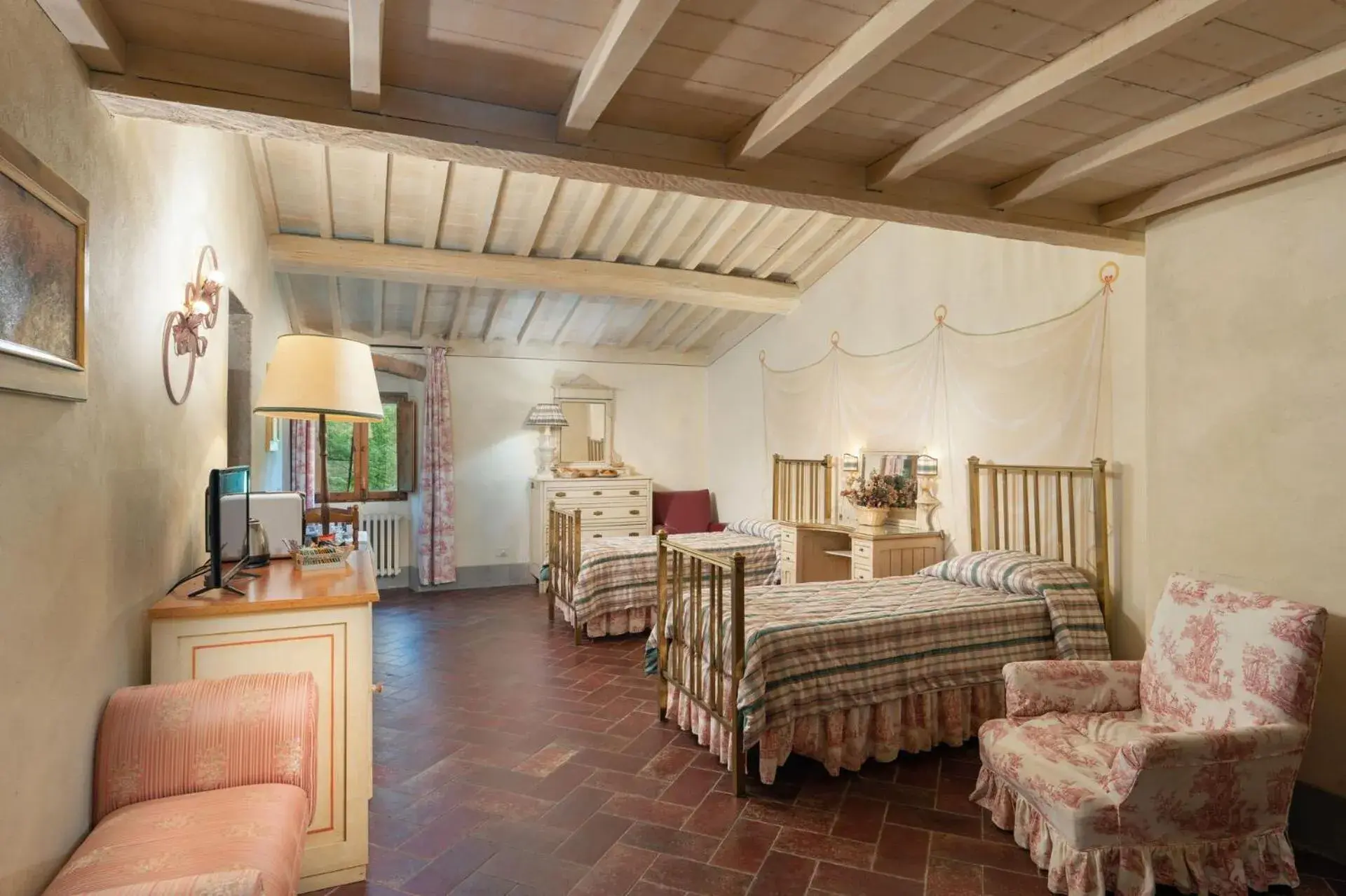 Twin Room in Locanda Di Alberi Twin Room in Locanda Di Alberi