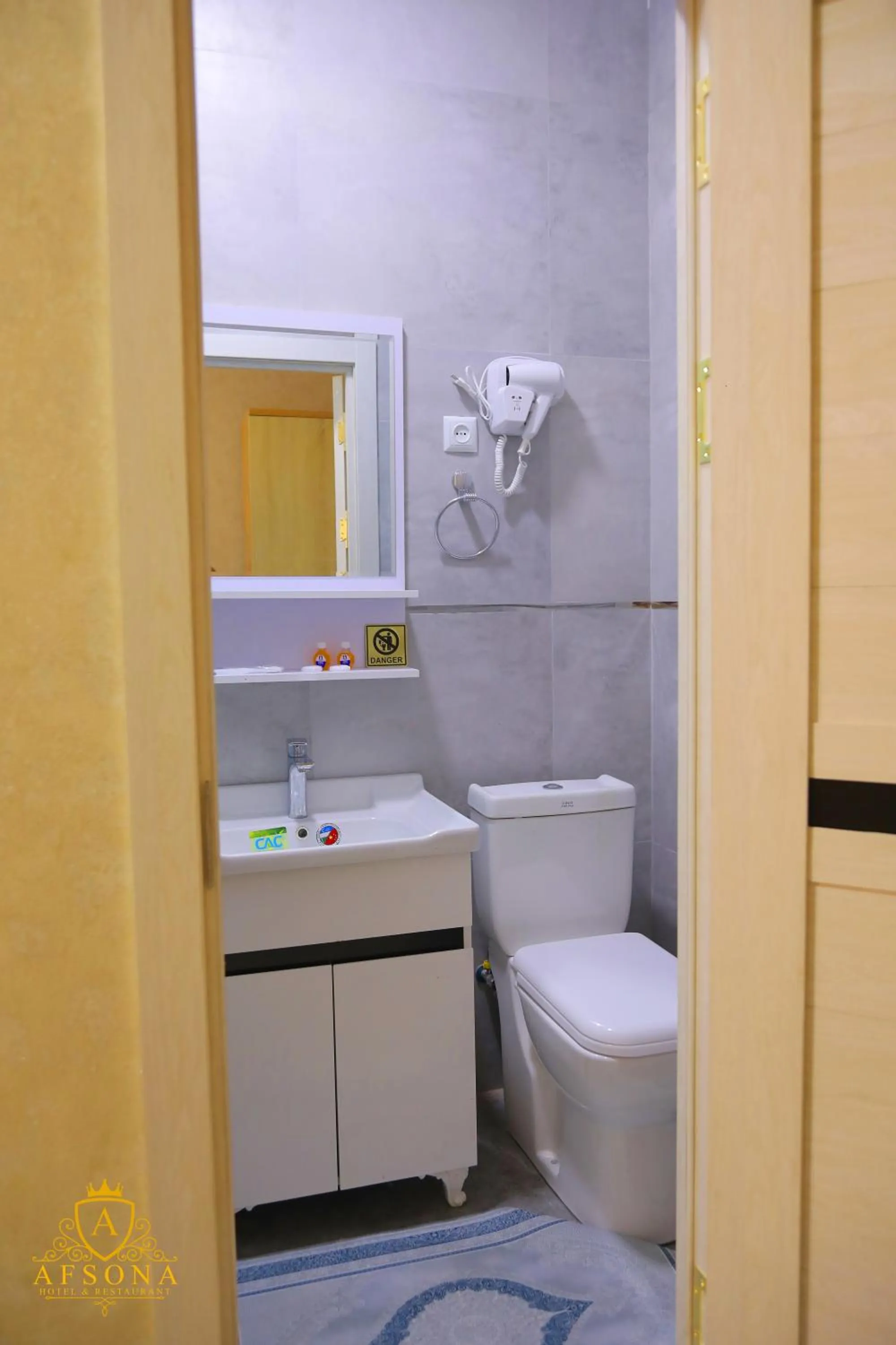 Toilet in Afsona Hotel