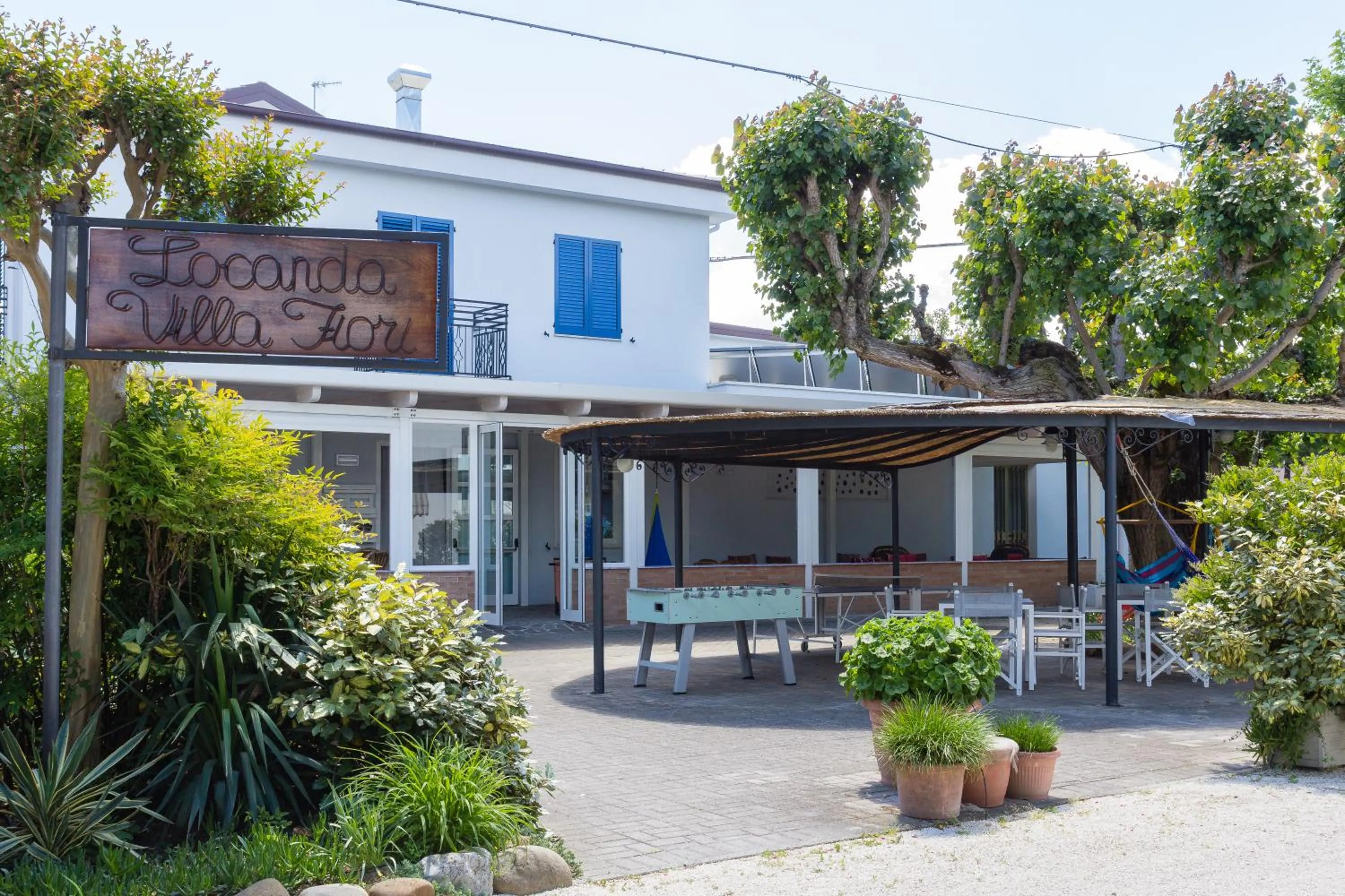 Facade/entrance in Locanda Villa Fiori