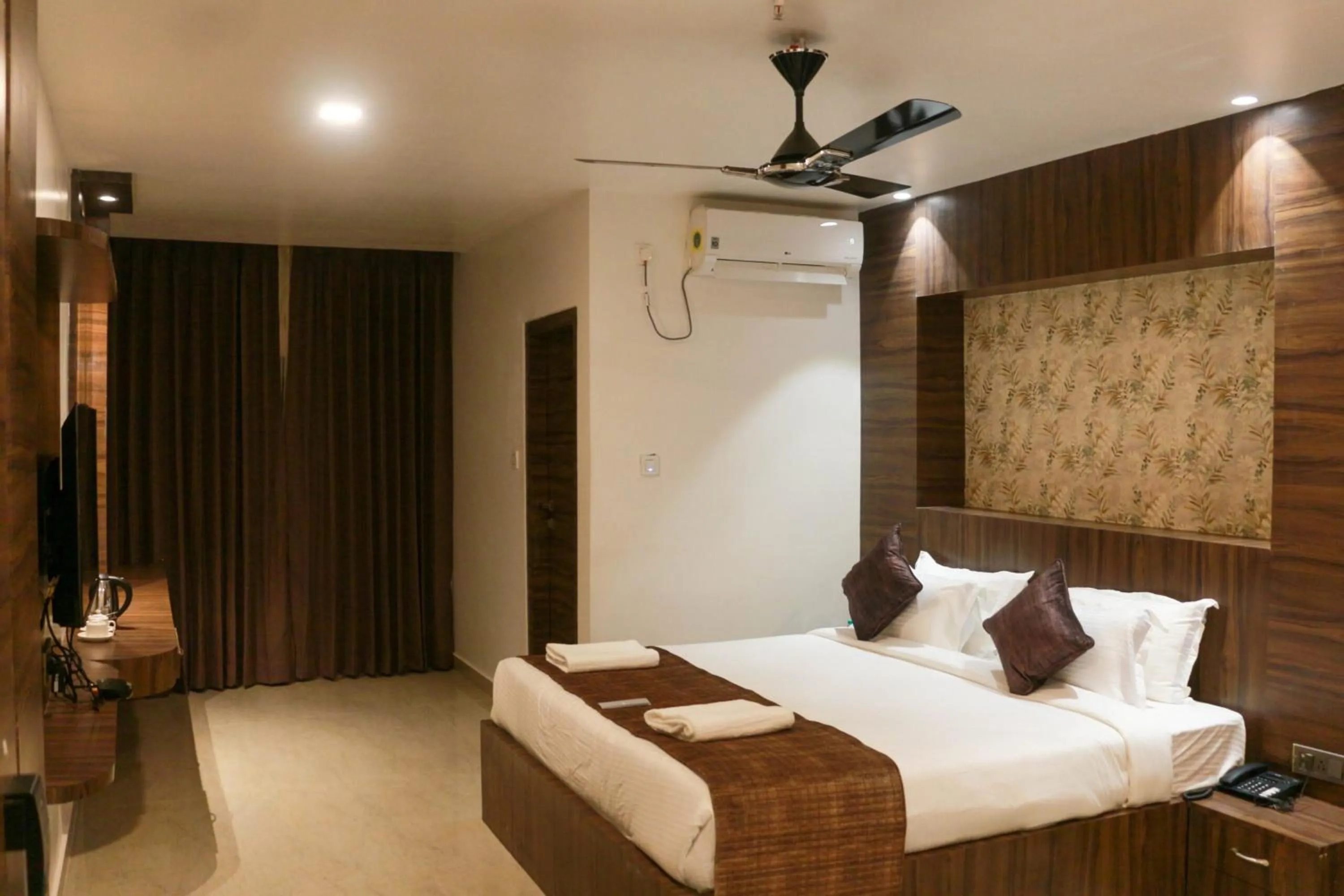 Bedroom in Hotel Obsidian Blue