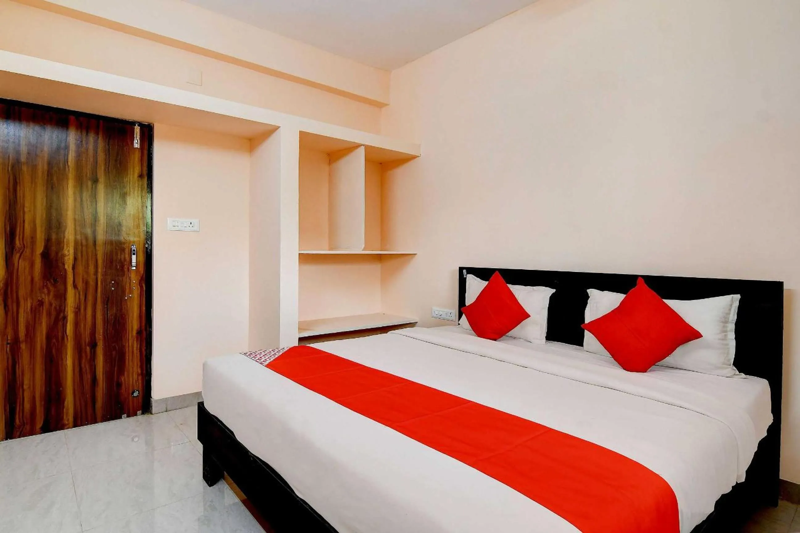 Bedroom in Hotel O Flagship S S Guesthouse