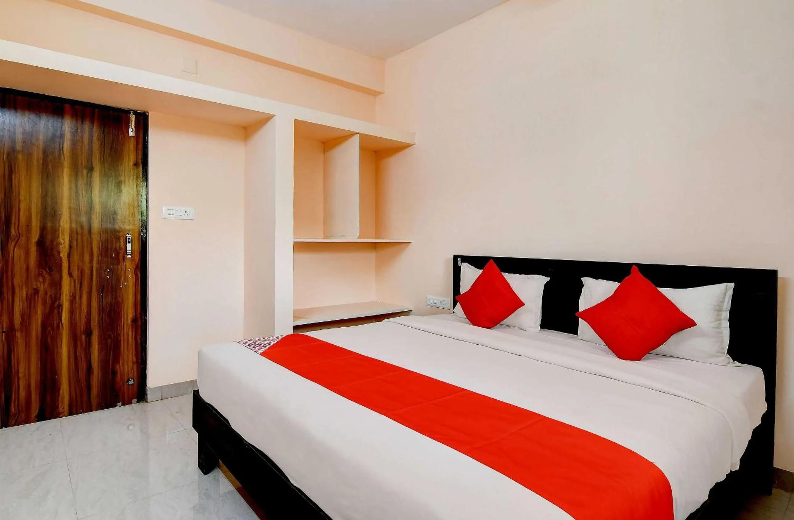 Bedroom in Hotel O Flagship S S Guesthouse