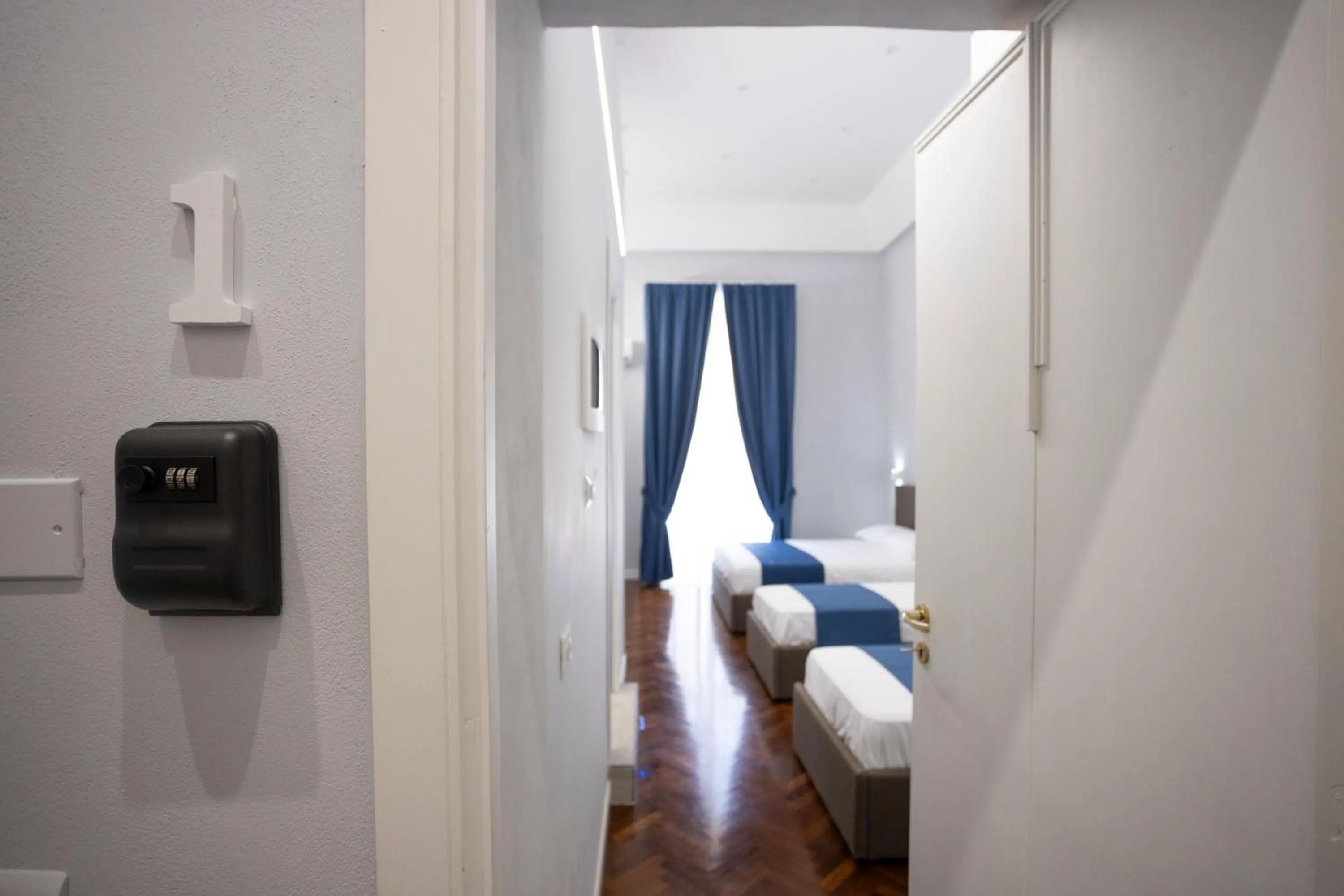 Photo of the whole room in La Chambre Duomo