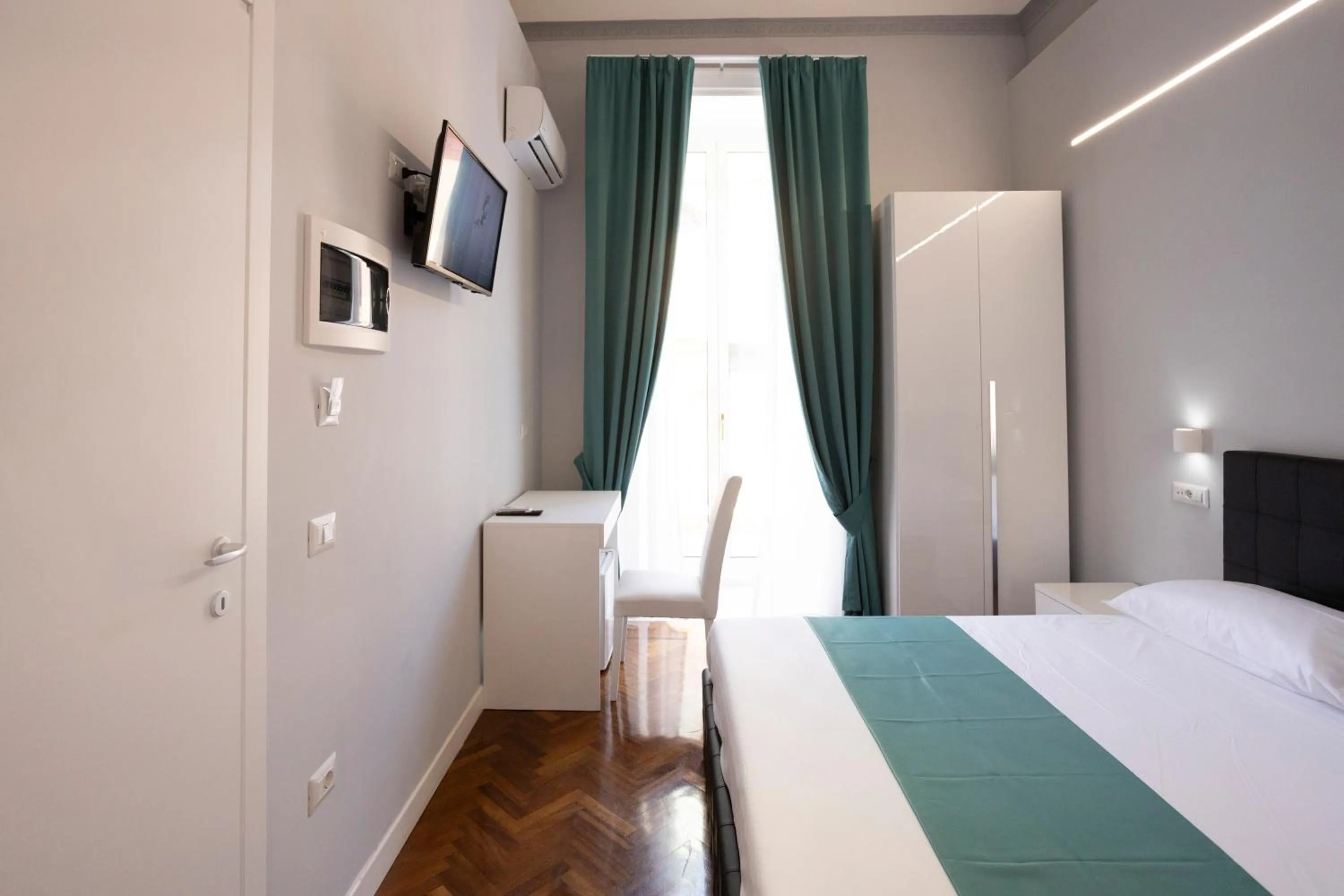 TV and multimedia, Bed in La Chambre Duomo