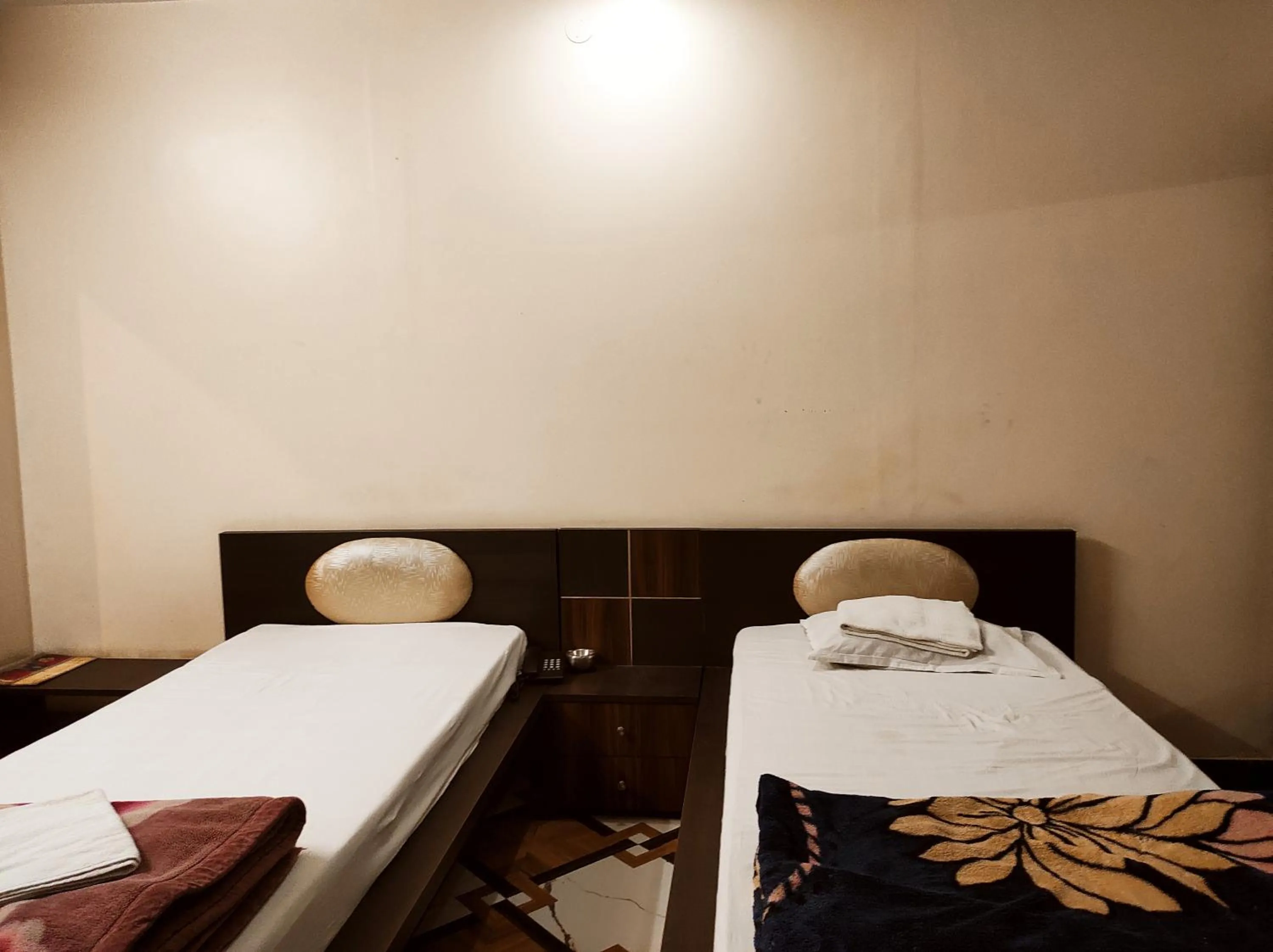 Bed in Hotel Bhagwani Palace