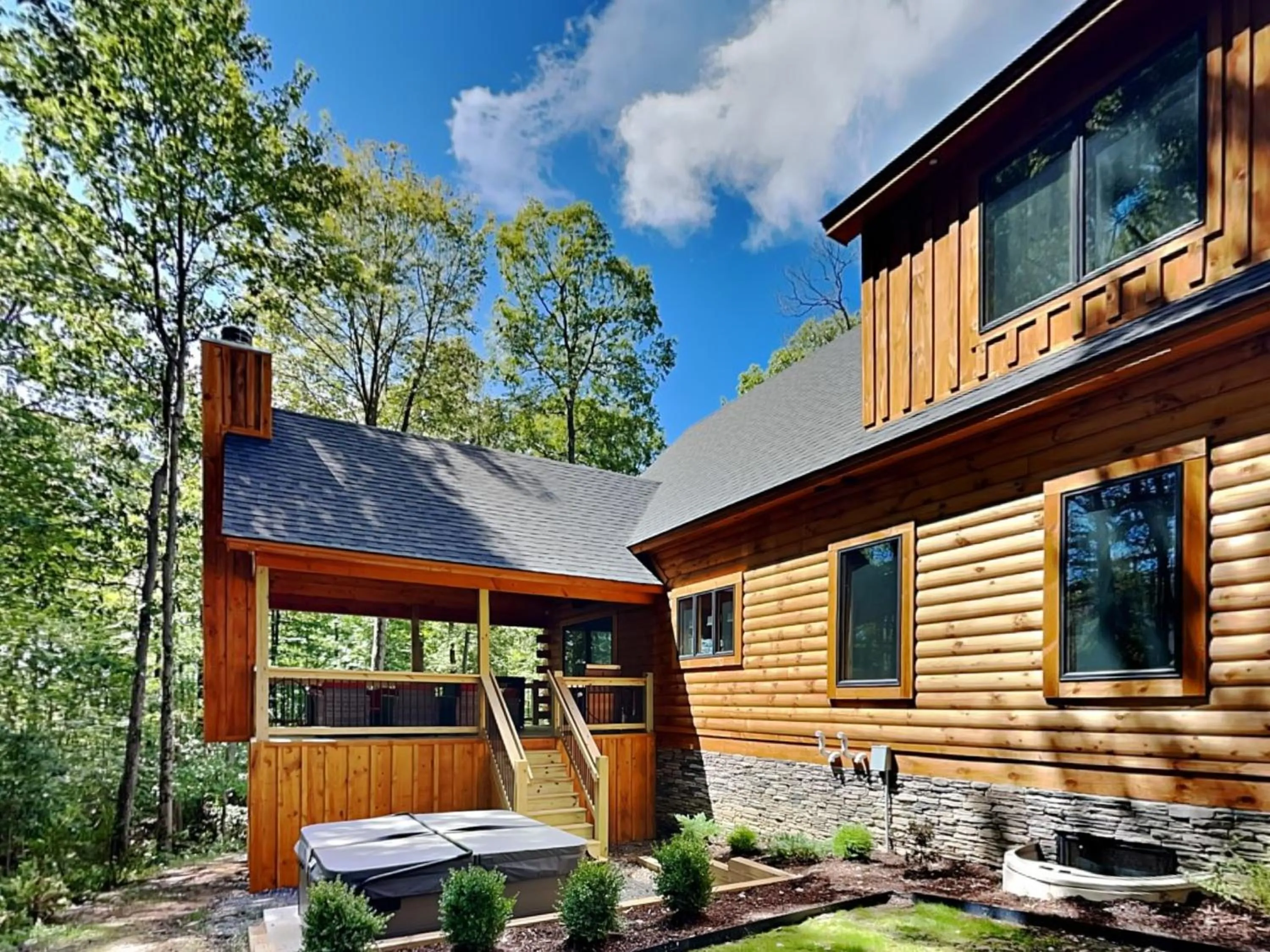 Property building in Black Diamond Lodge