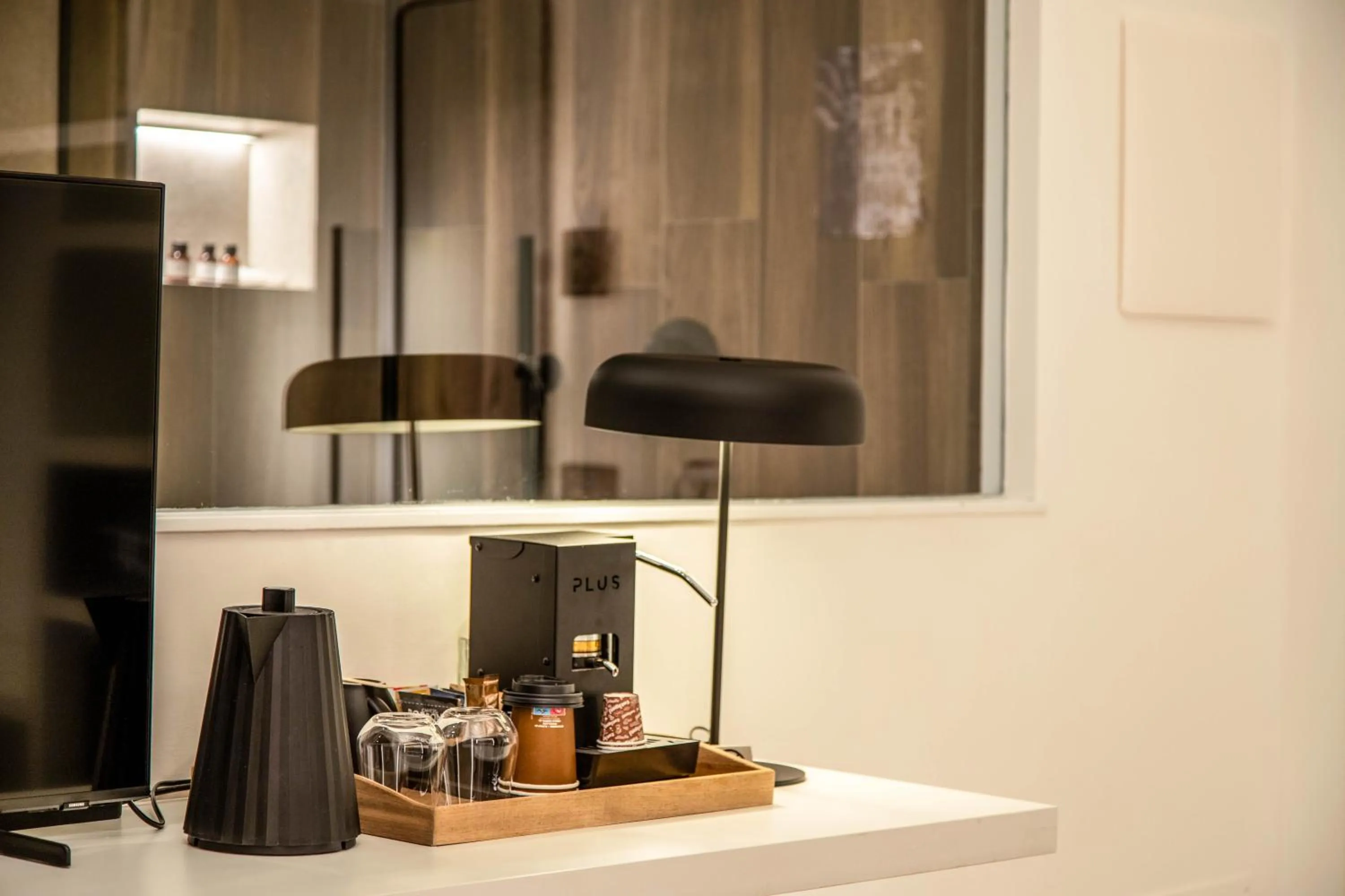 Coffee/tea facilities in MAMALU - Studios and Suites