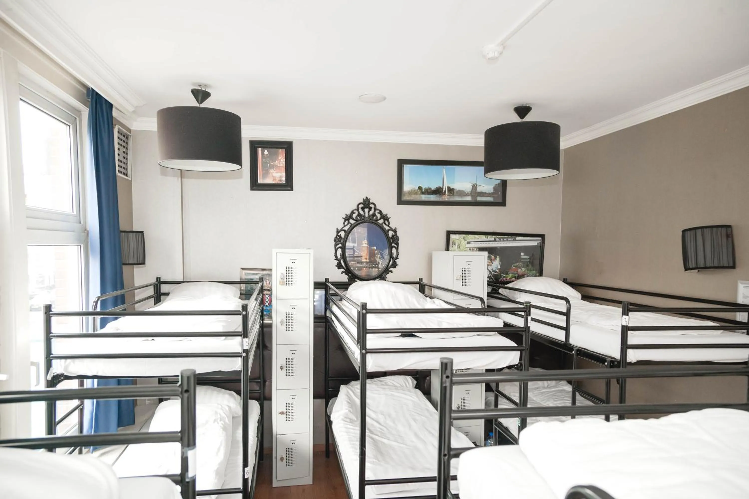 bunk bed in Princess Hostel Leidse Square Amsterdam