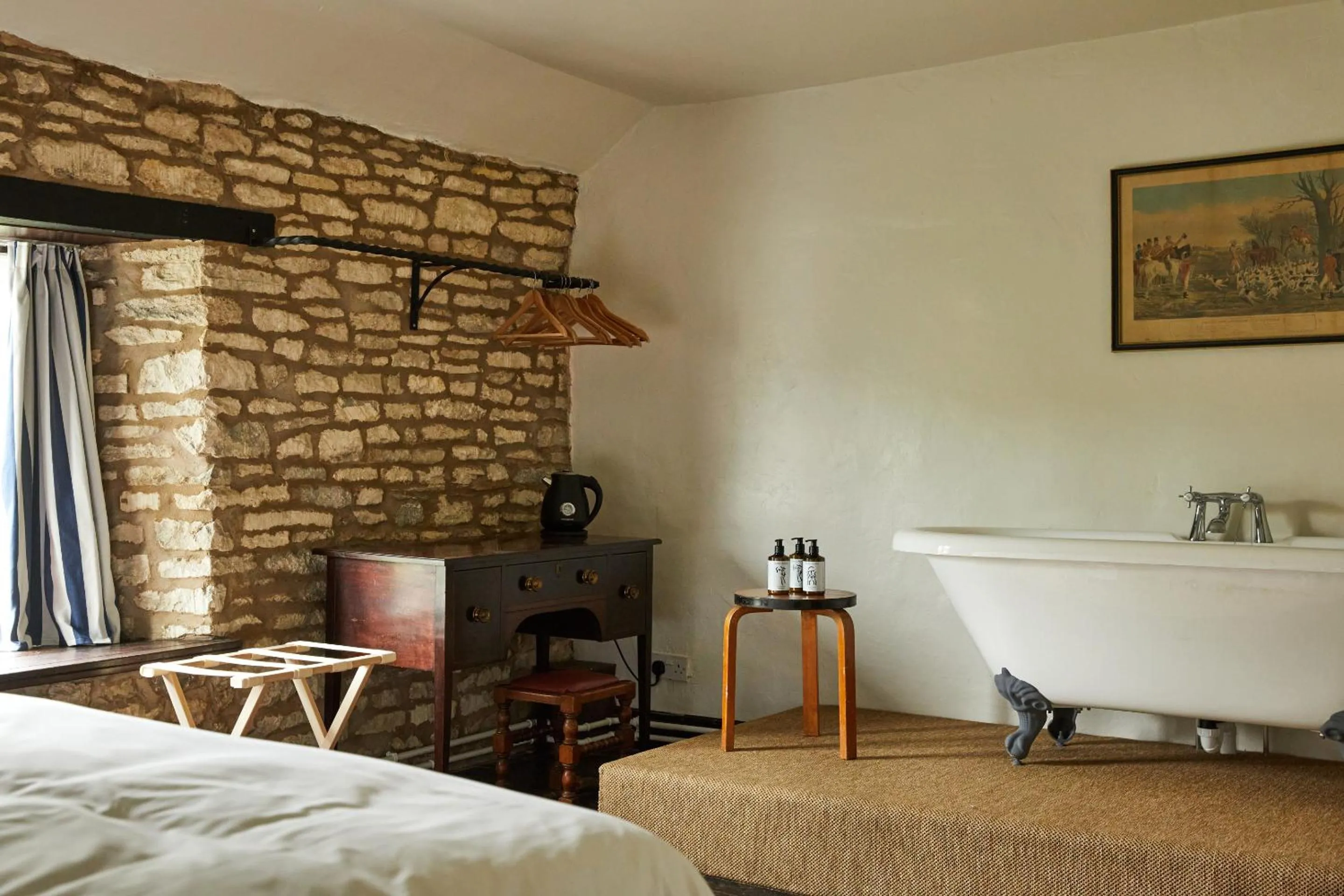 Bedroom, Bed in The Sherborne Arms