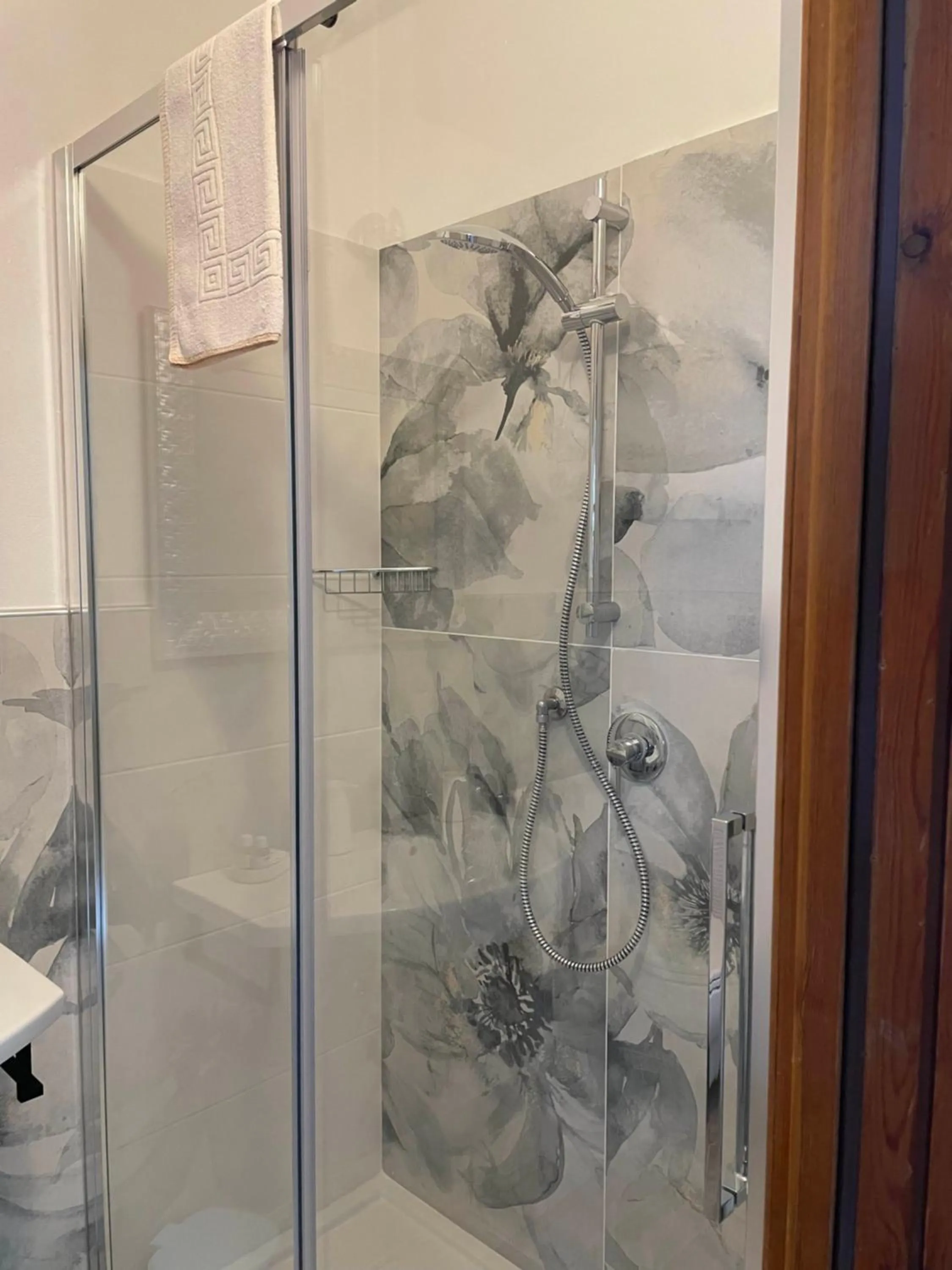 Shower in Casa Vacanza Le Case