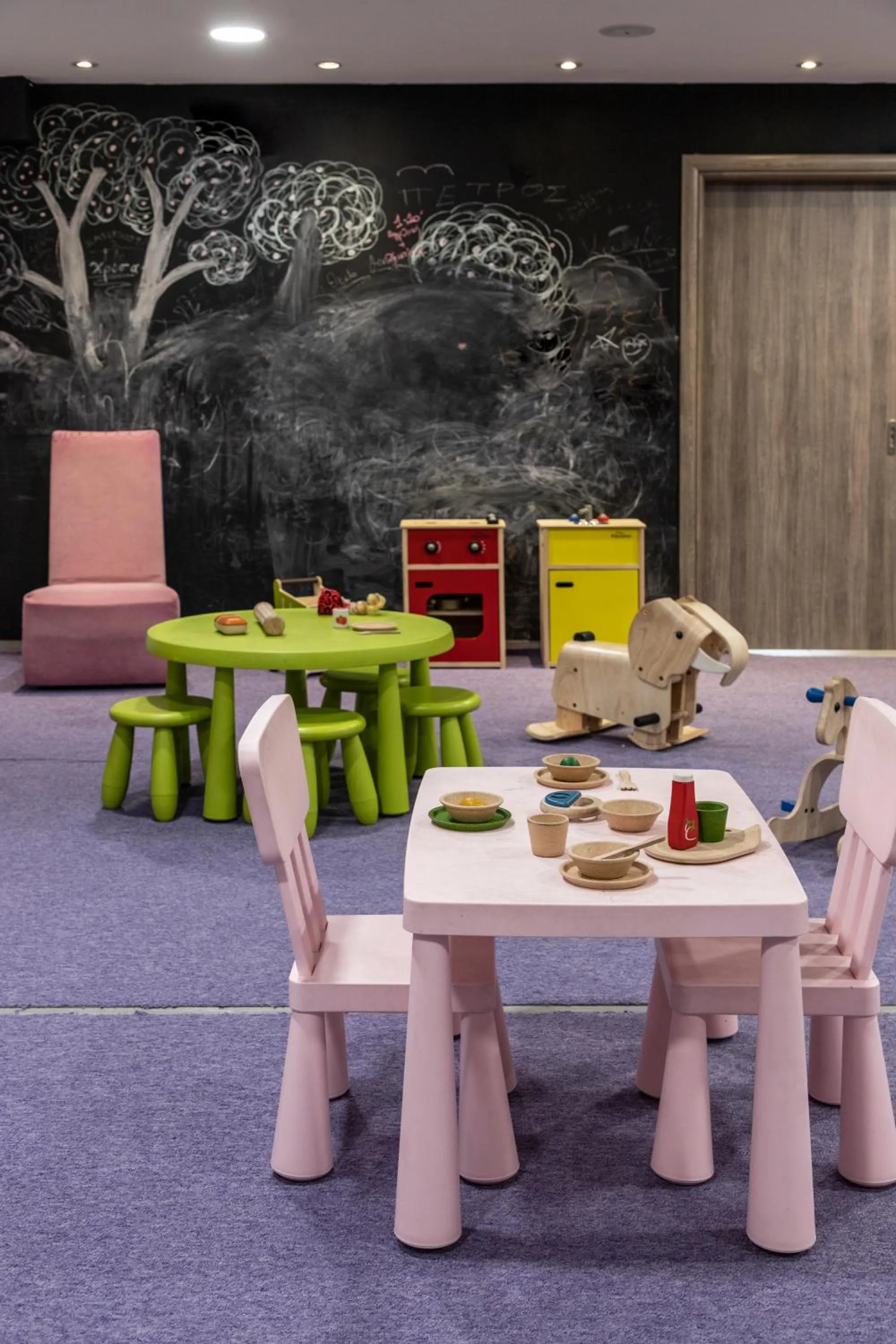 Oniropetra Boutique Hotel