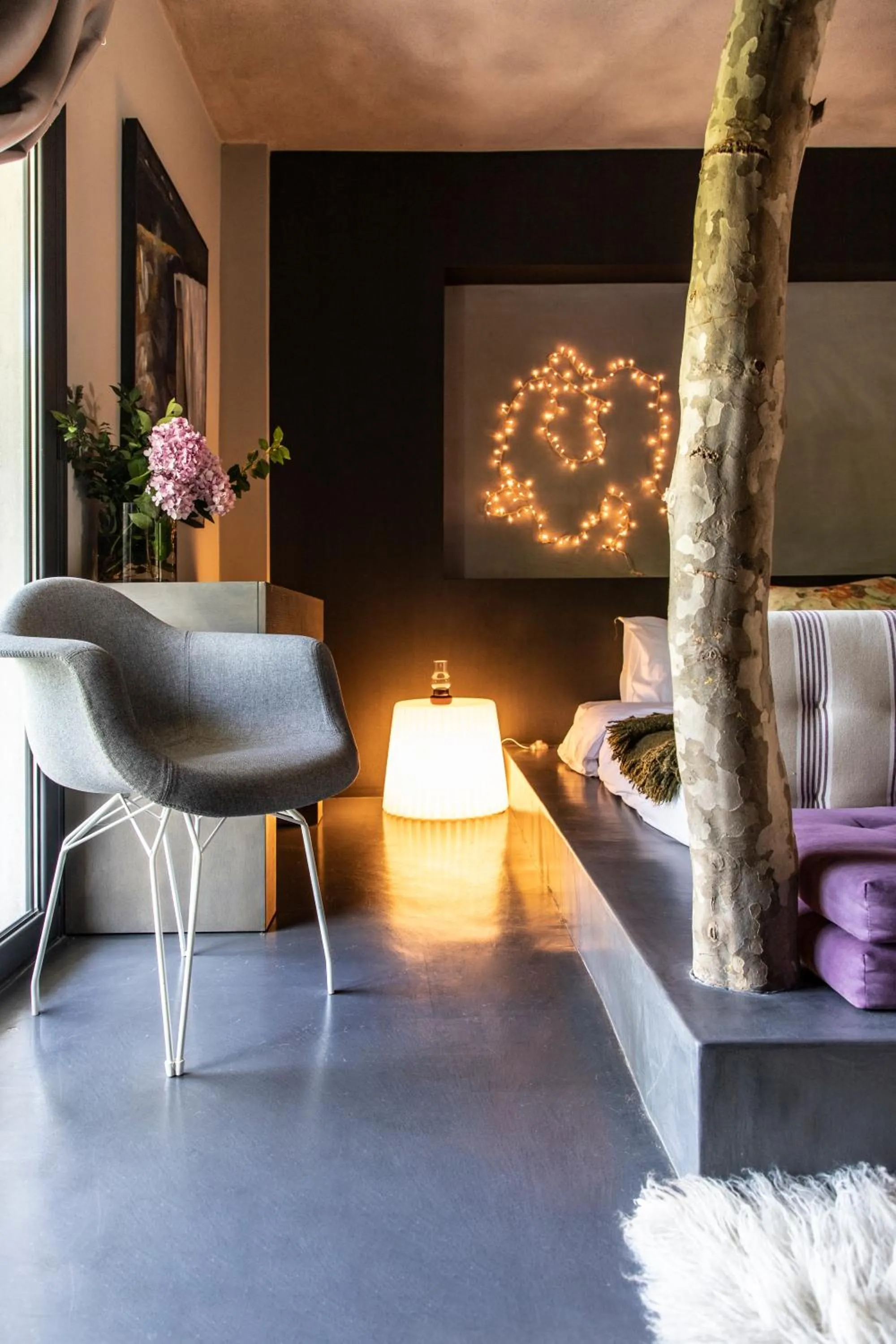 Decorative detail in Oniropetra Boutique Hotel