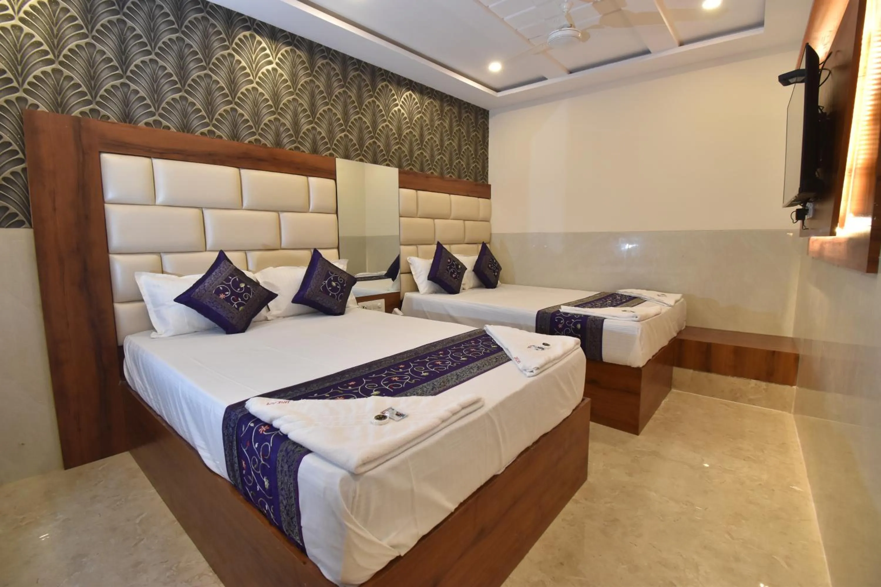 Hotel Dream Palace Residency - Near to US Embassy Bkc Mumbai