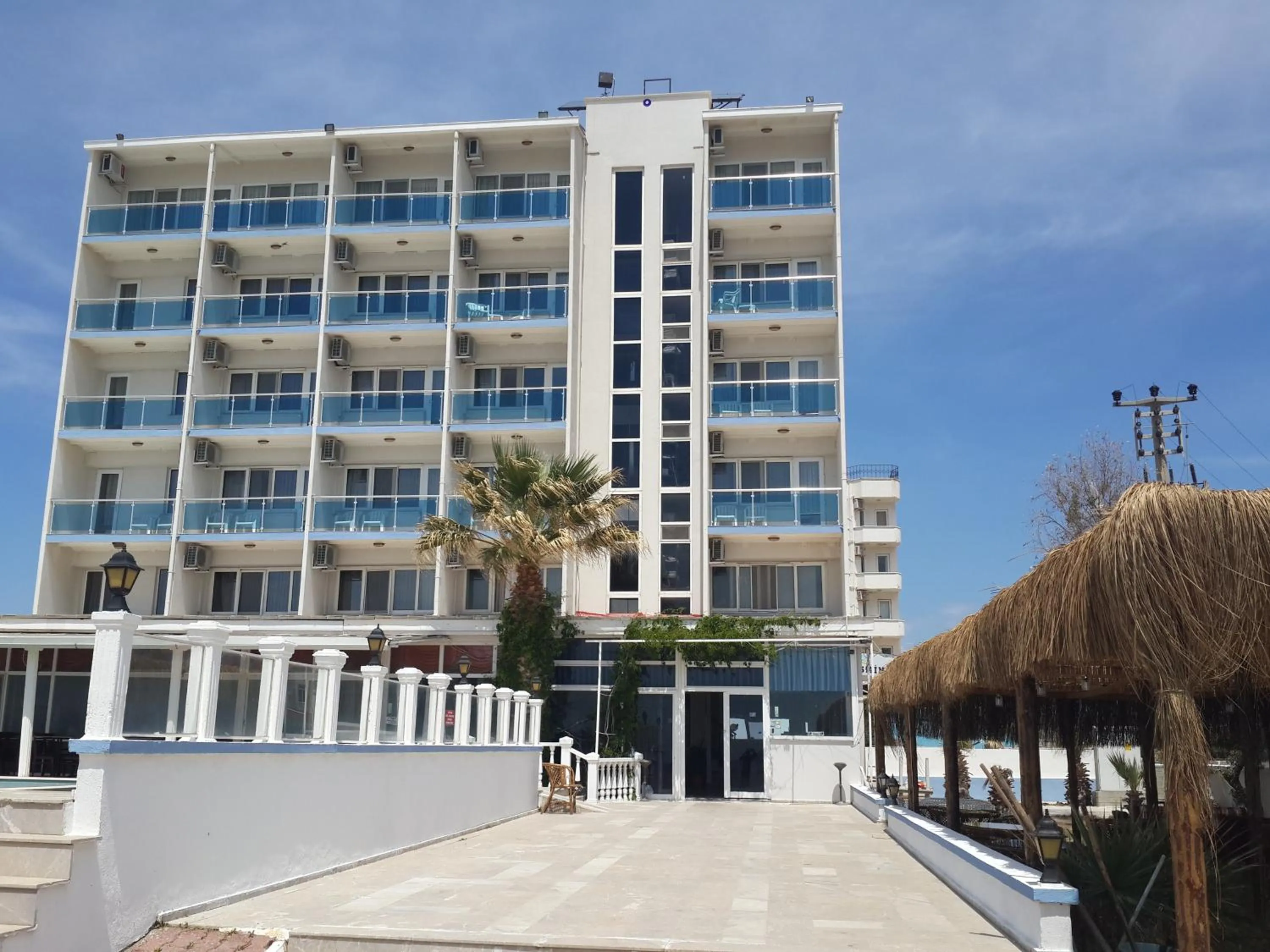 Facade/entrance in Yasmin Hotel