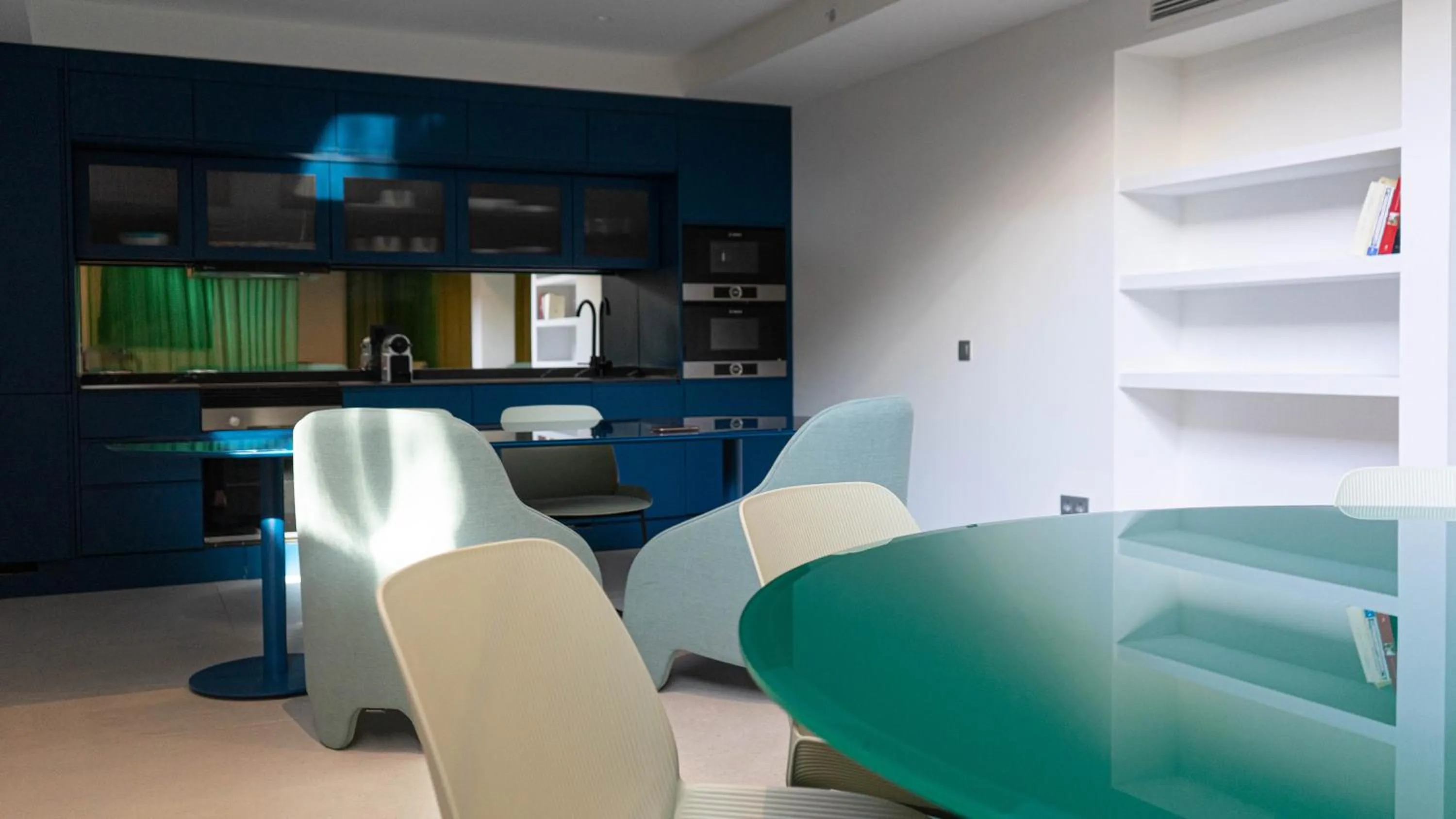 Seating area in Be Mate Trafalgar