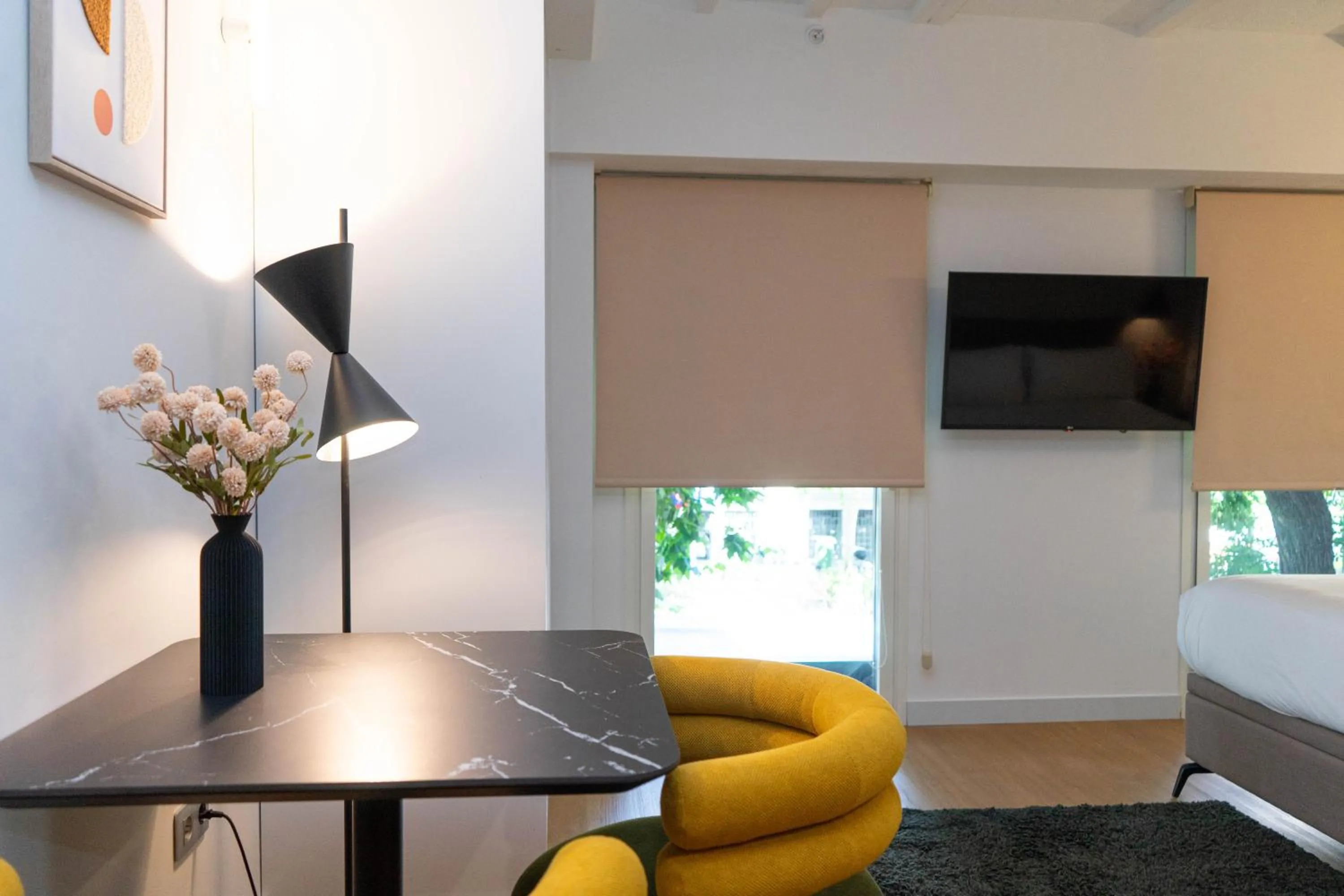 Photo of the whole room, Bed in Be Mate Trafalgar