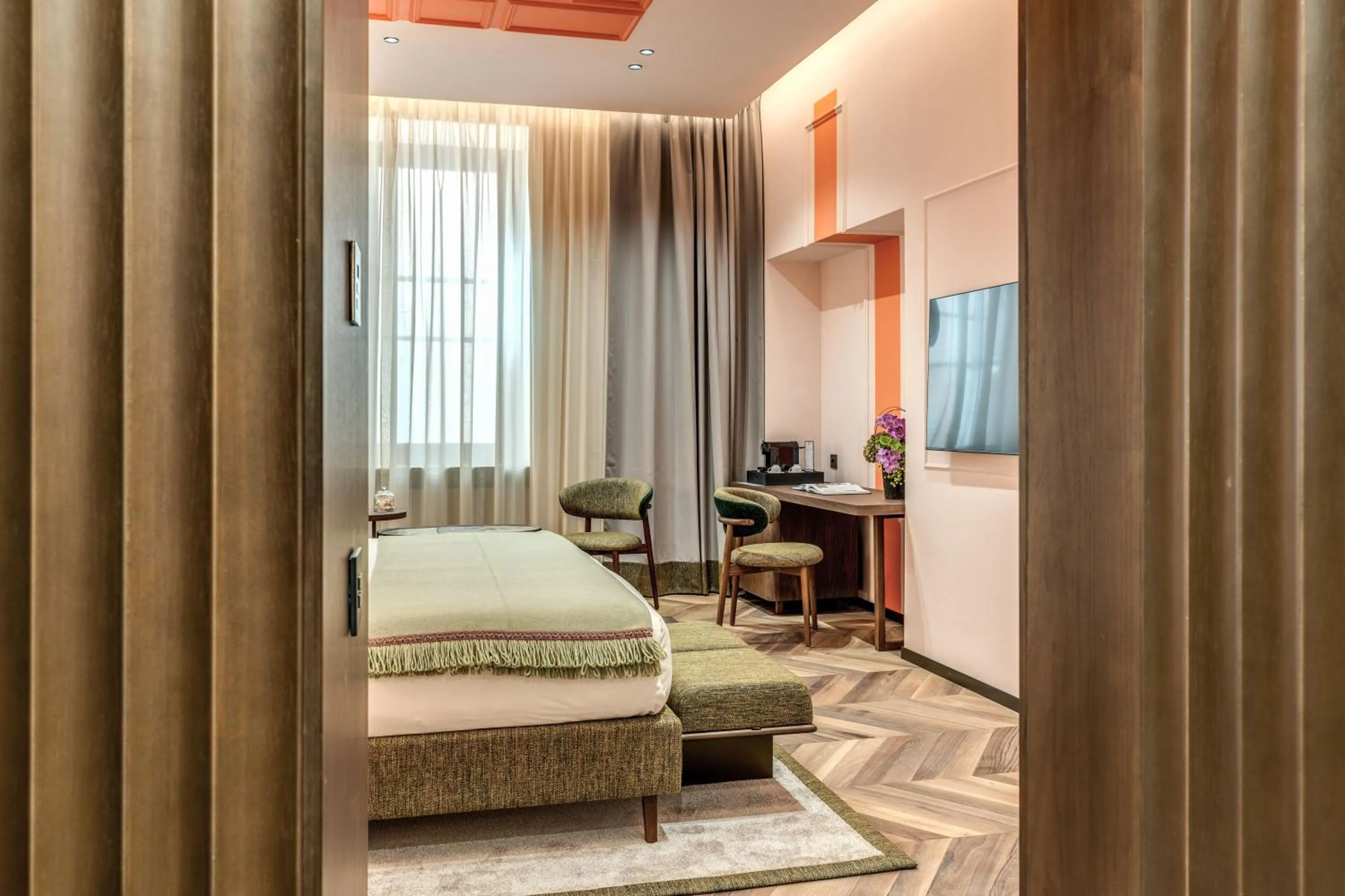 Photo of the whole room, Bed in THE STEPS Hotel - by Eitch Collection