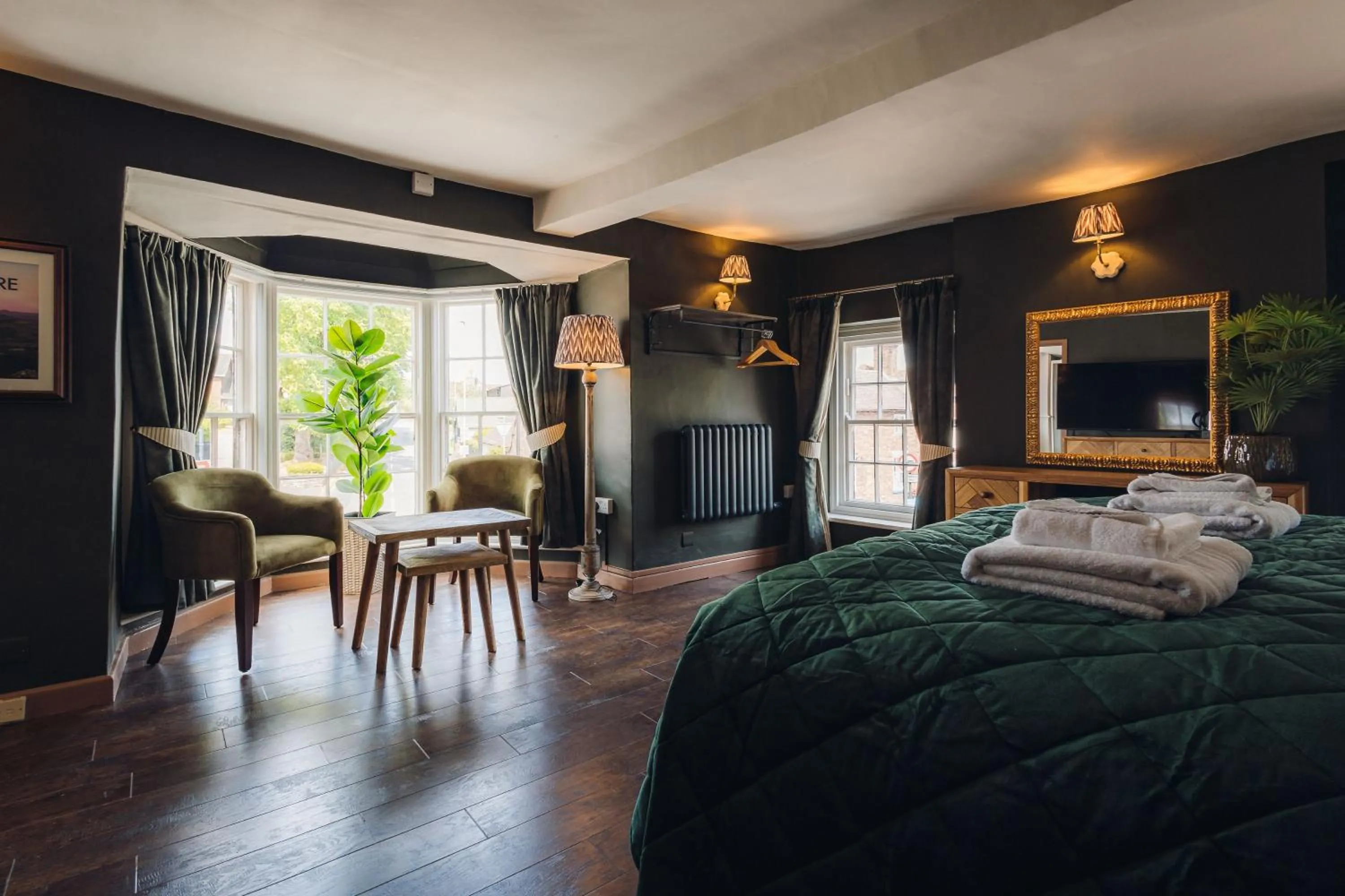 Bedroom, Bed in Gaskell Arms