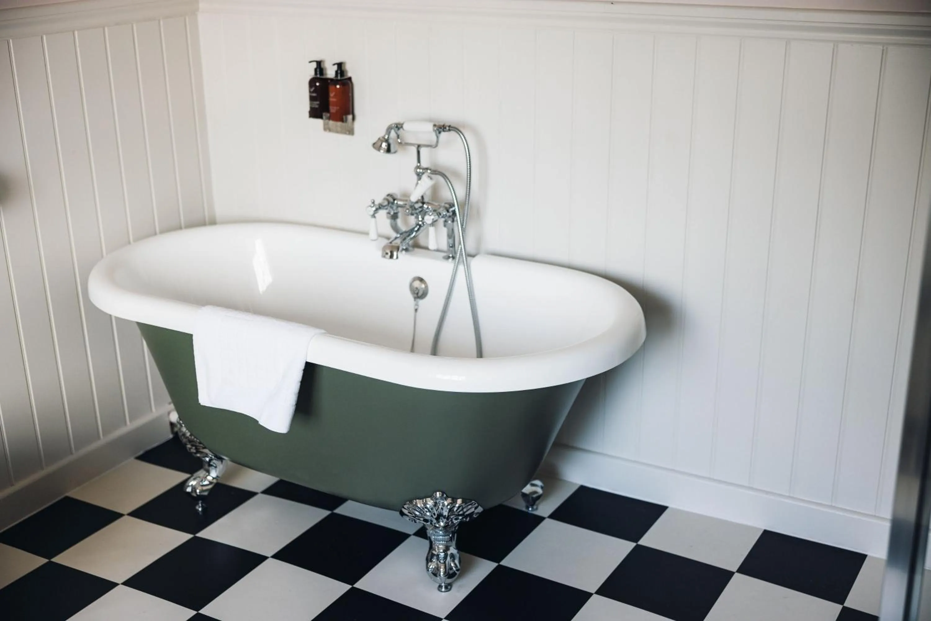 Bathroom in Gaskell Arms