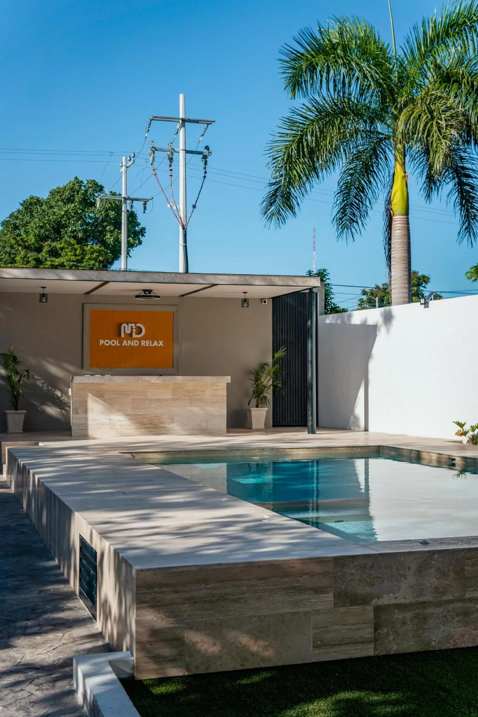 Swimming pool in Hotel MID Project