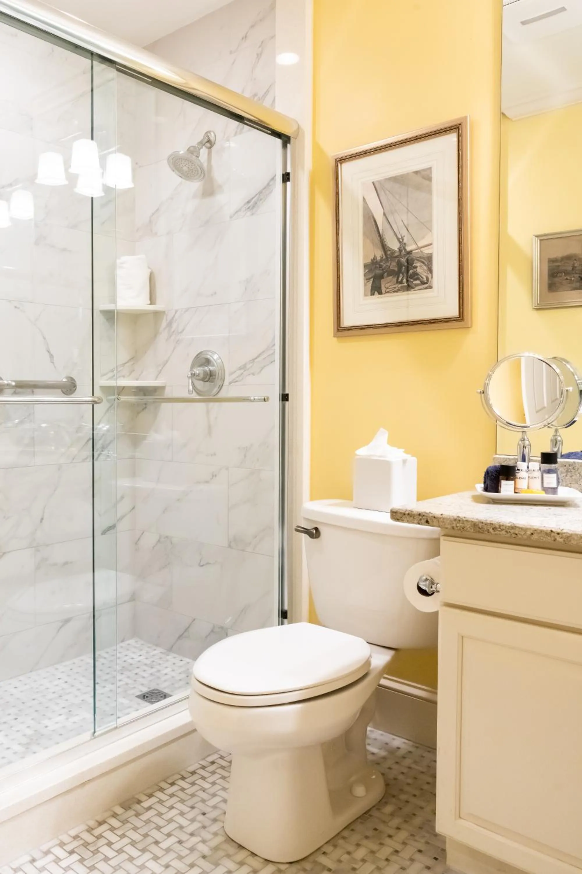 Shower in Francis Malbone House