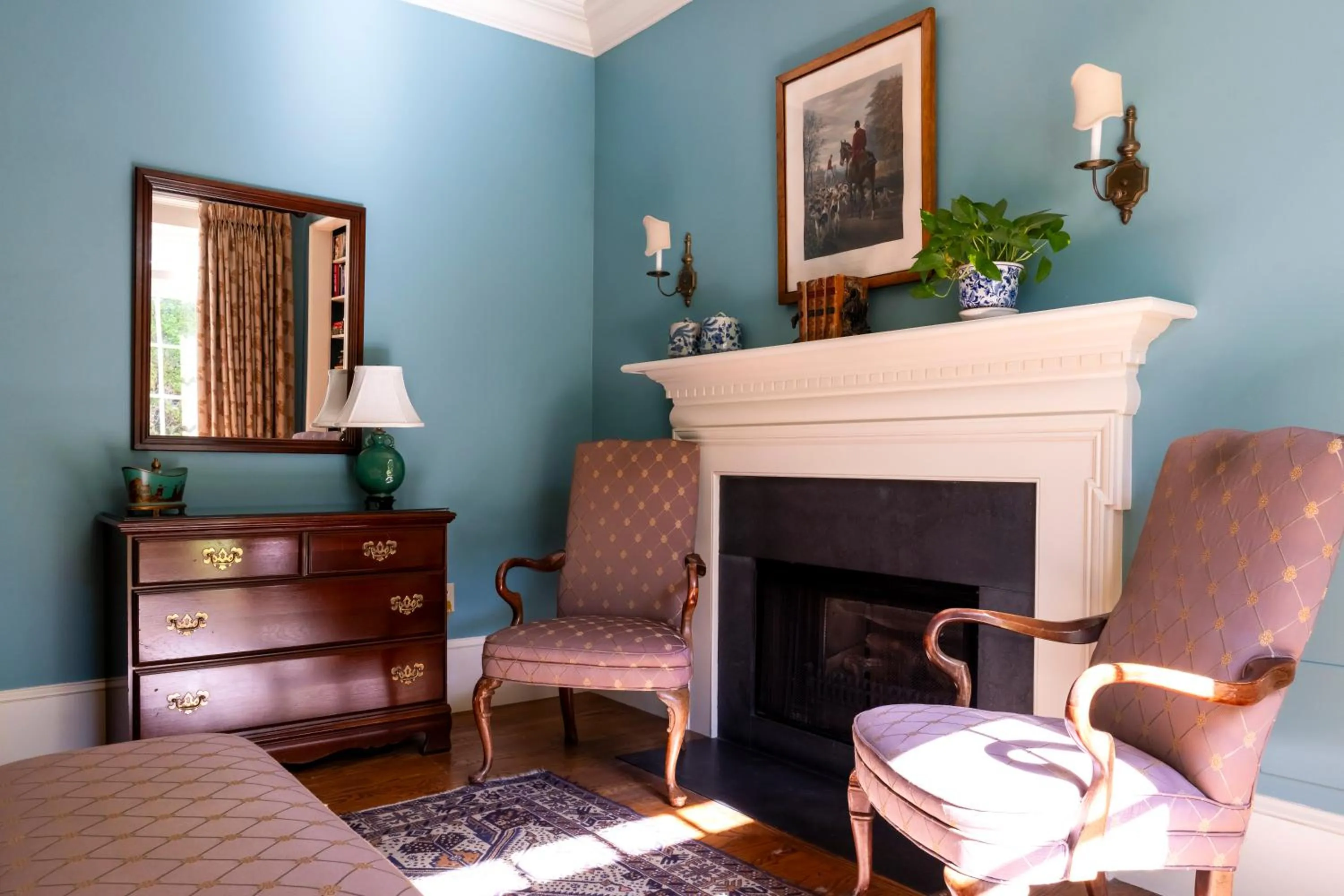 Seating area in Francis Malbone House