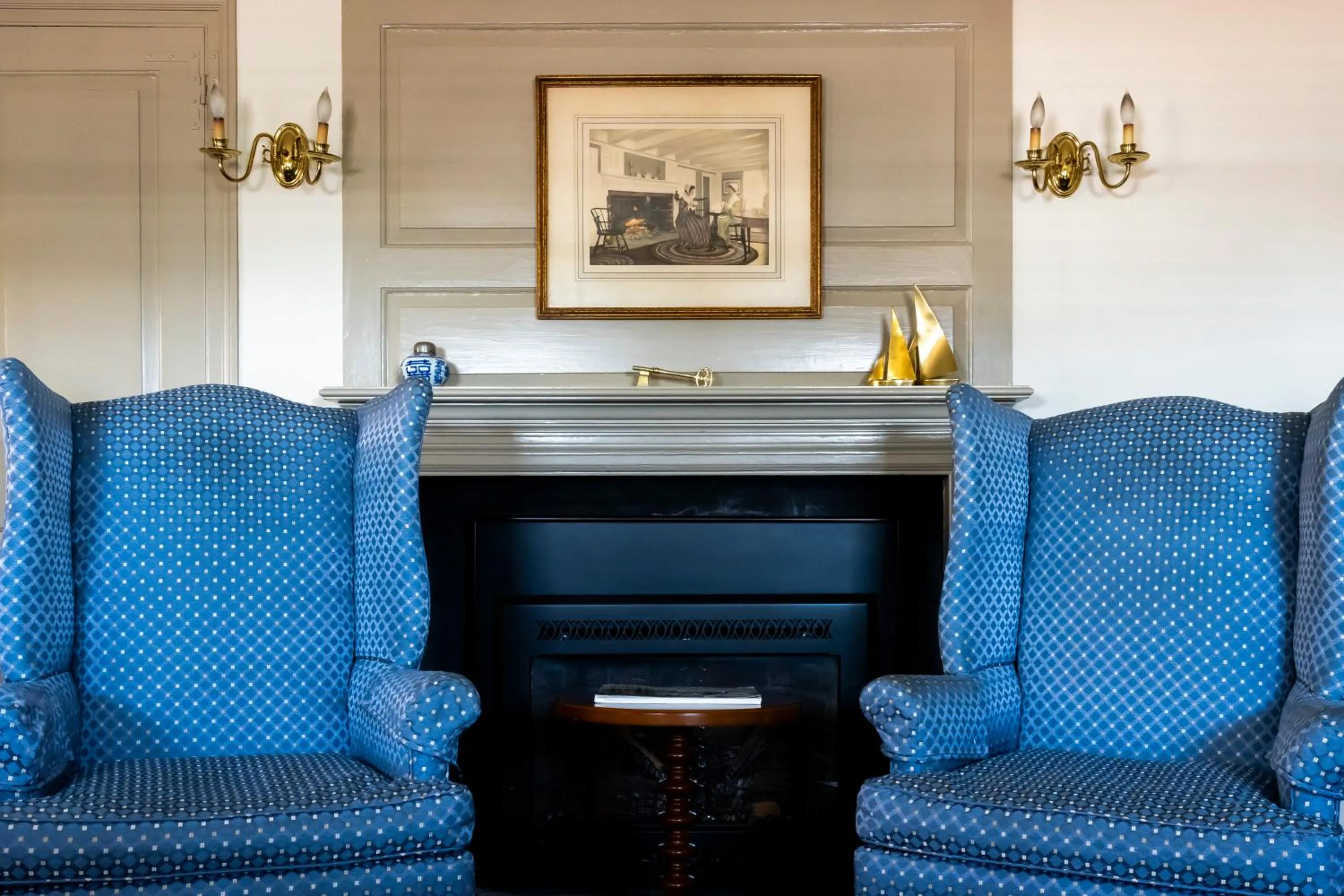 fireplace in Francis Malbone House