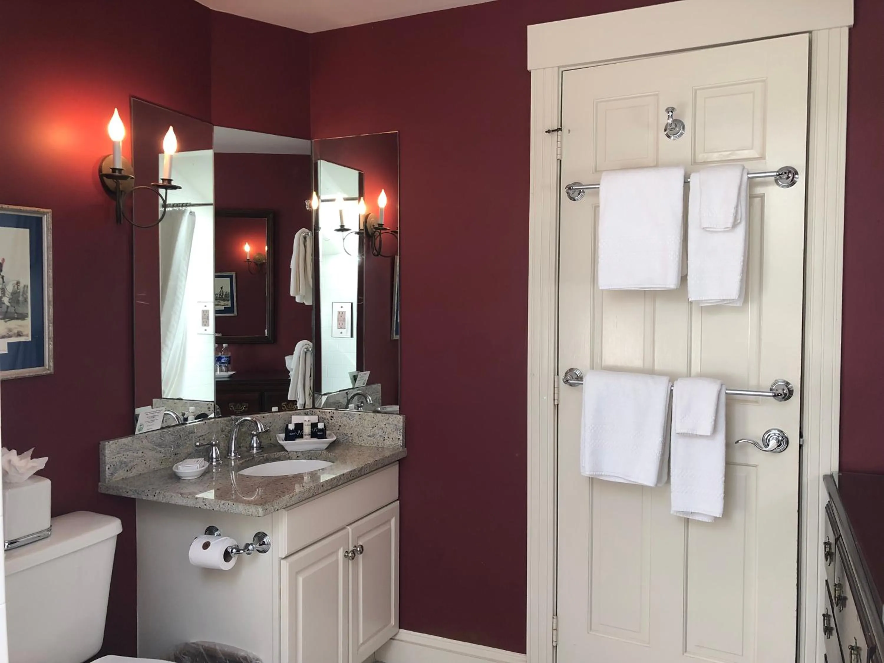 Bathroom in Francis Malbone House