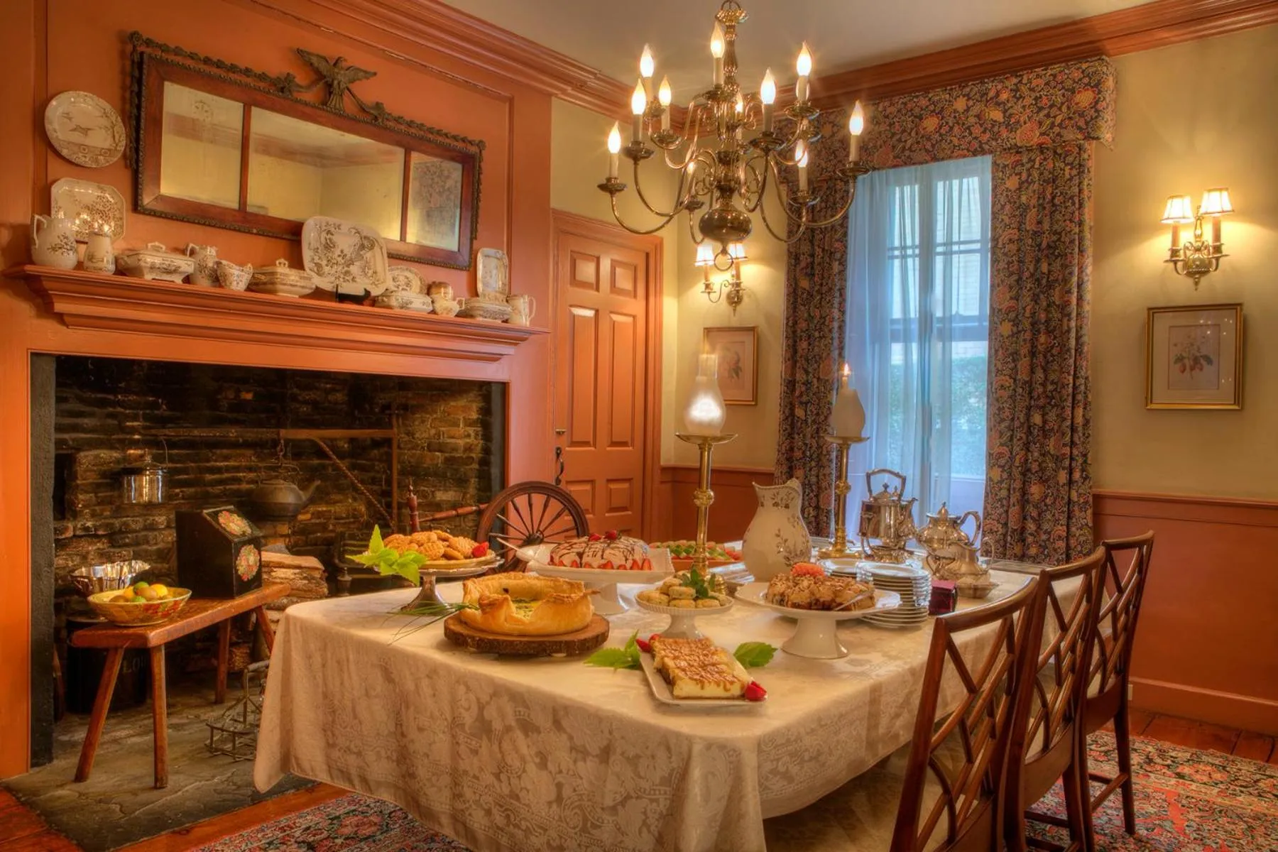 Coffee/tea facilities in Francis Malbone House