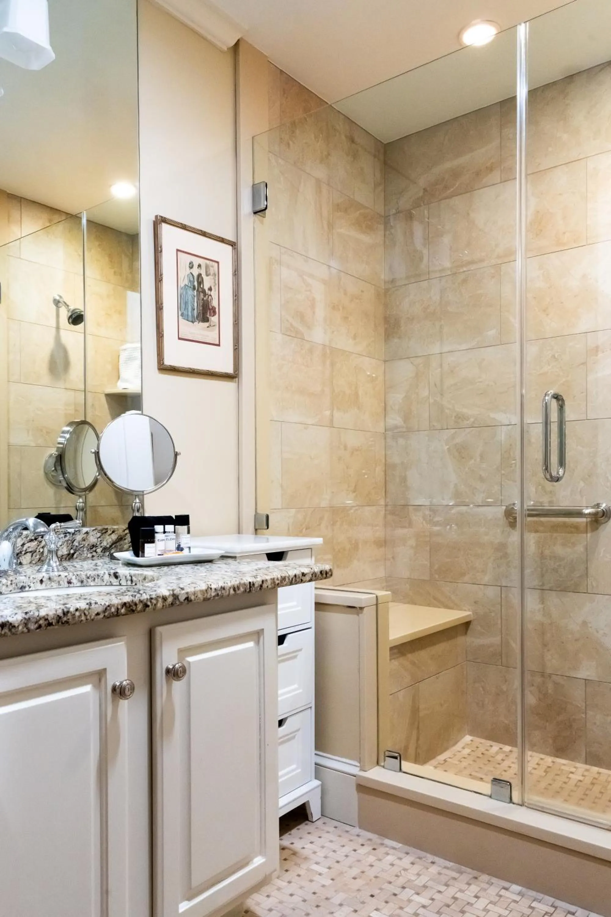 Shower in Francis Malbone House