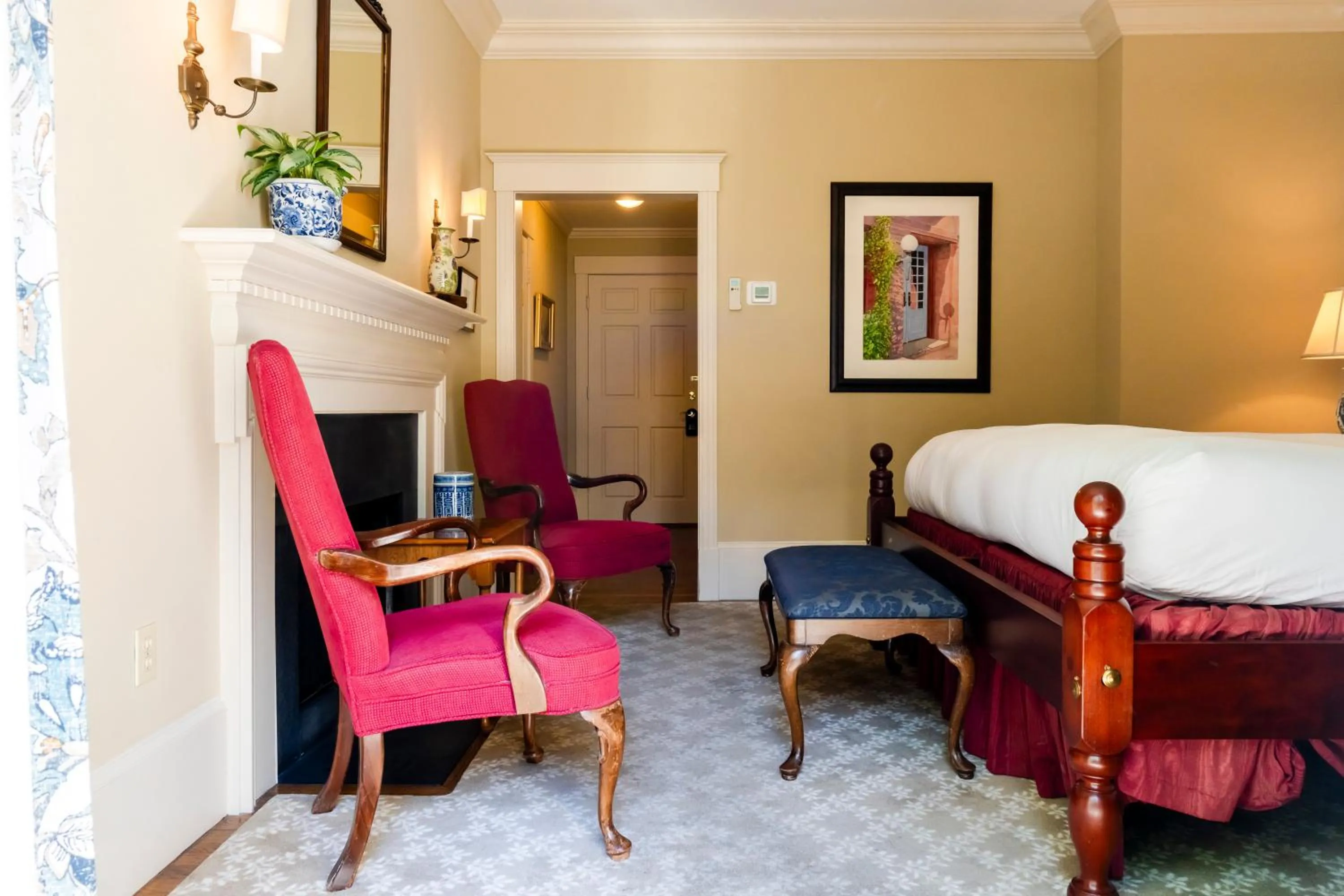 Bedroom, Bed in Francis Malbone House