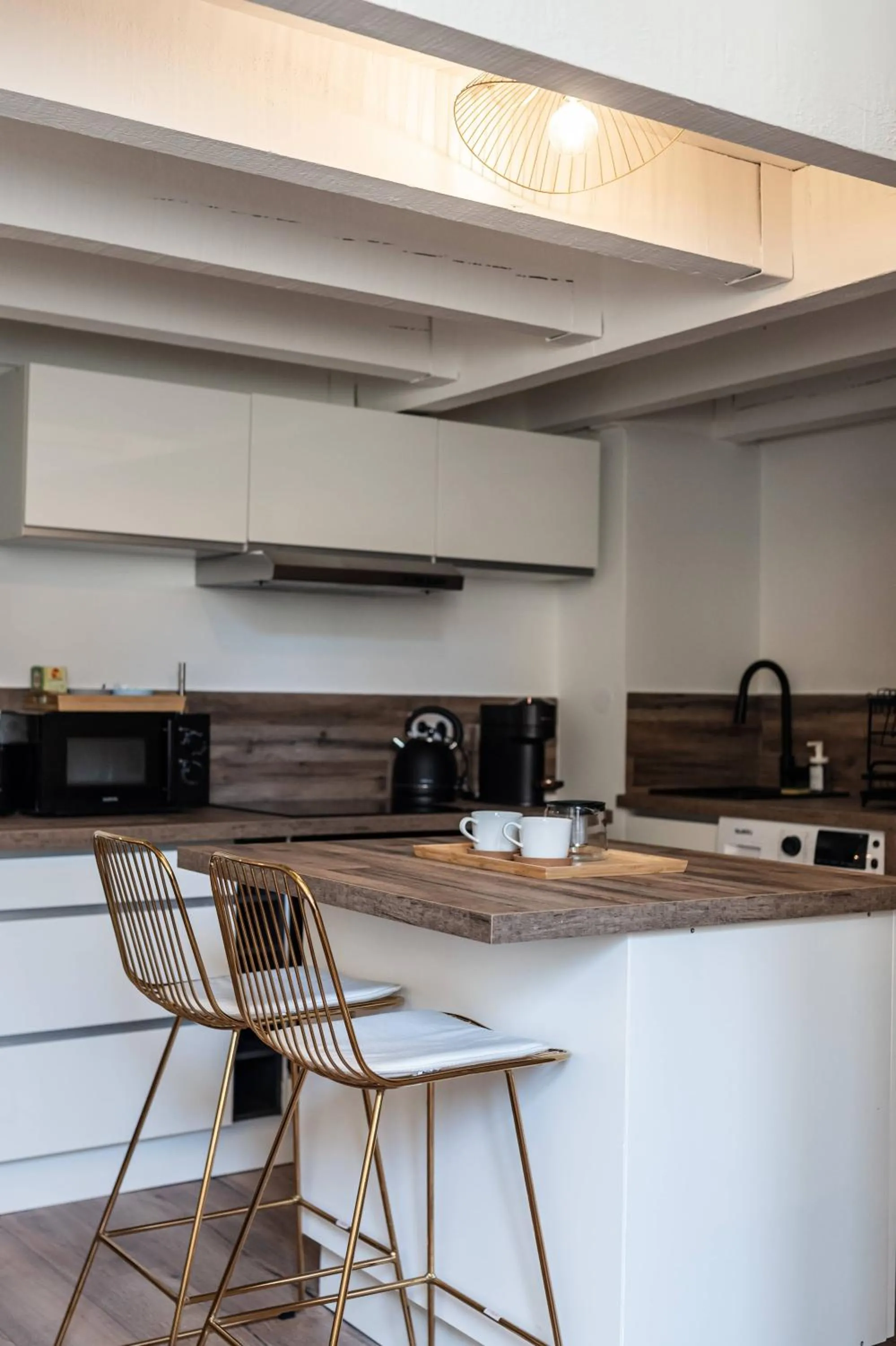 Coffee/tea facilities in Duplex à 2 min des arènes et de la maison carrée
