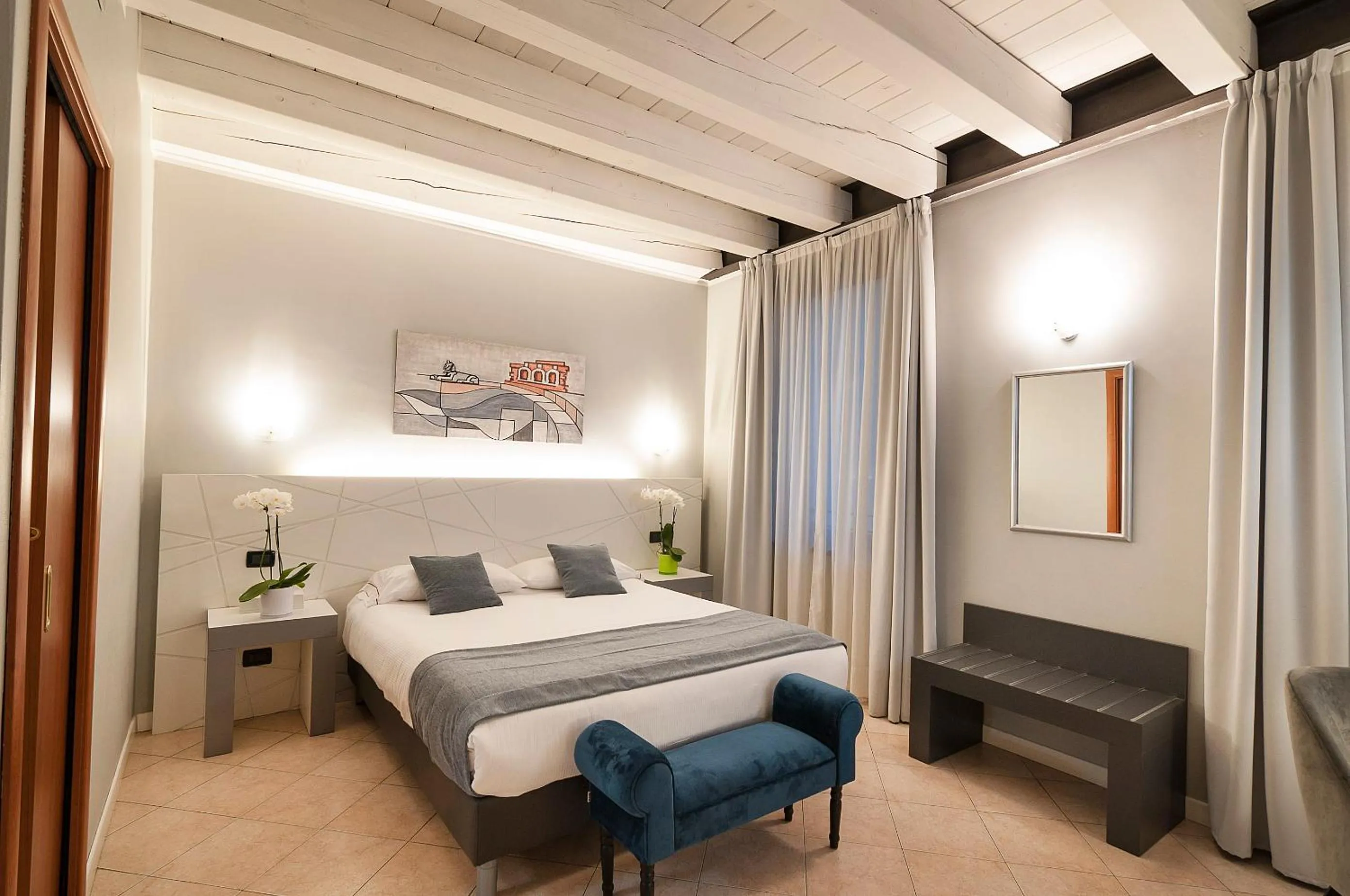 Photo of the whole room, Bed in Hotel Fontana Verona