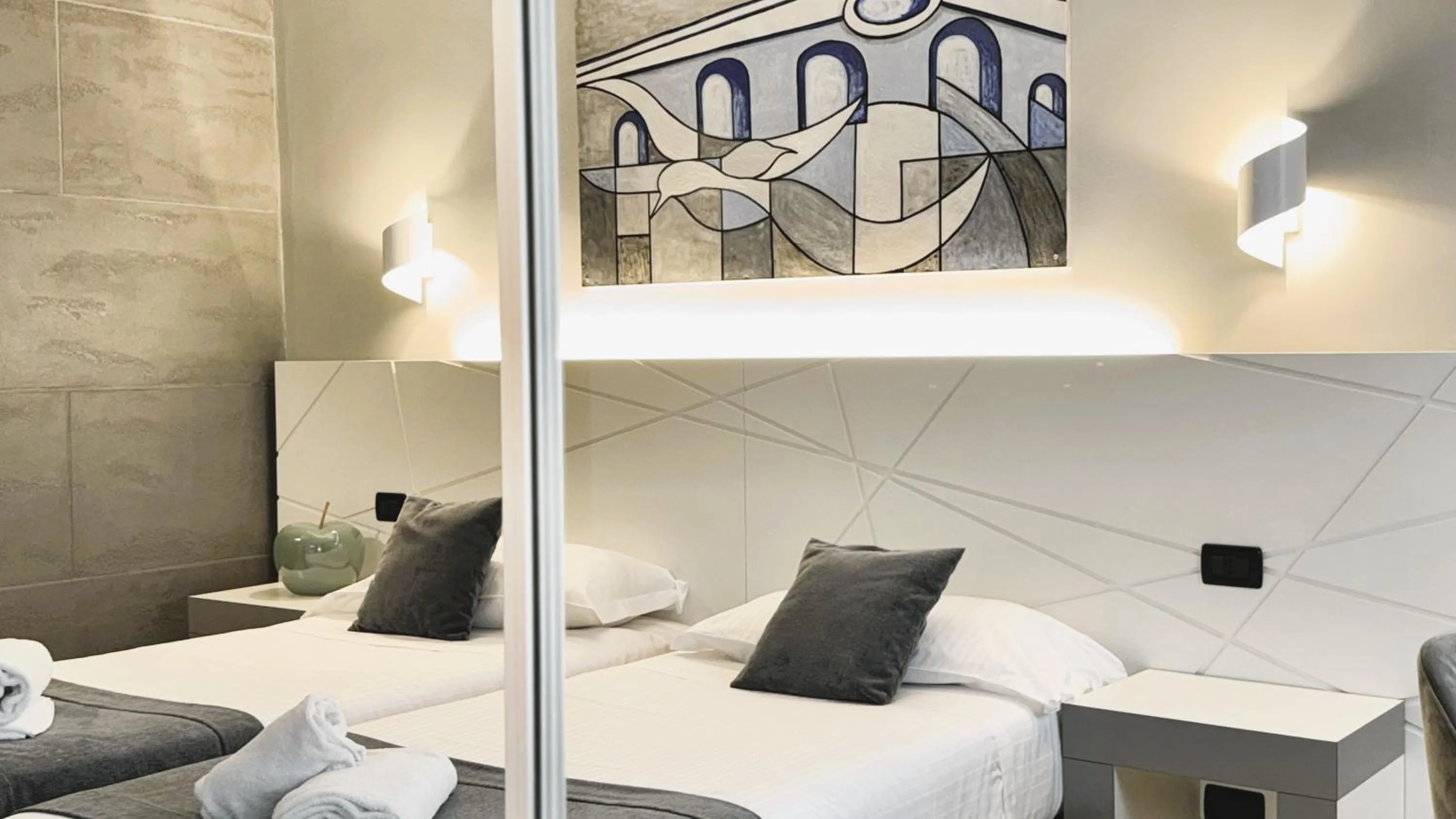 Decorative detail, Bed in Hotel Fontana Verona