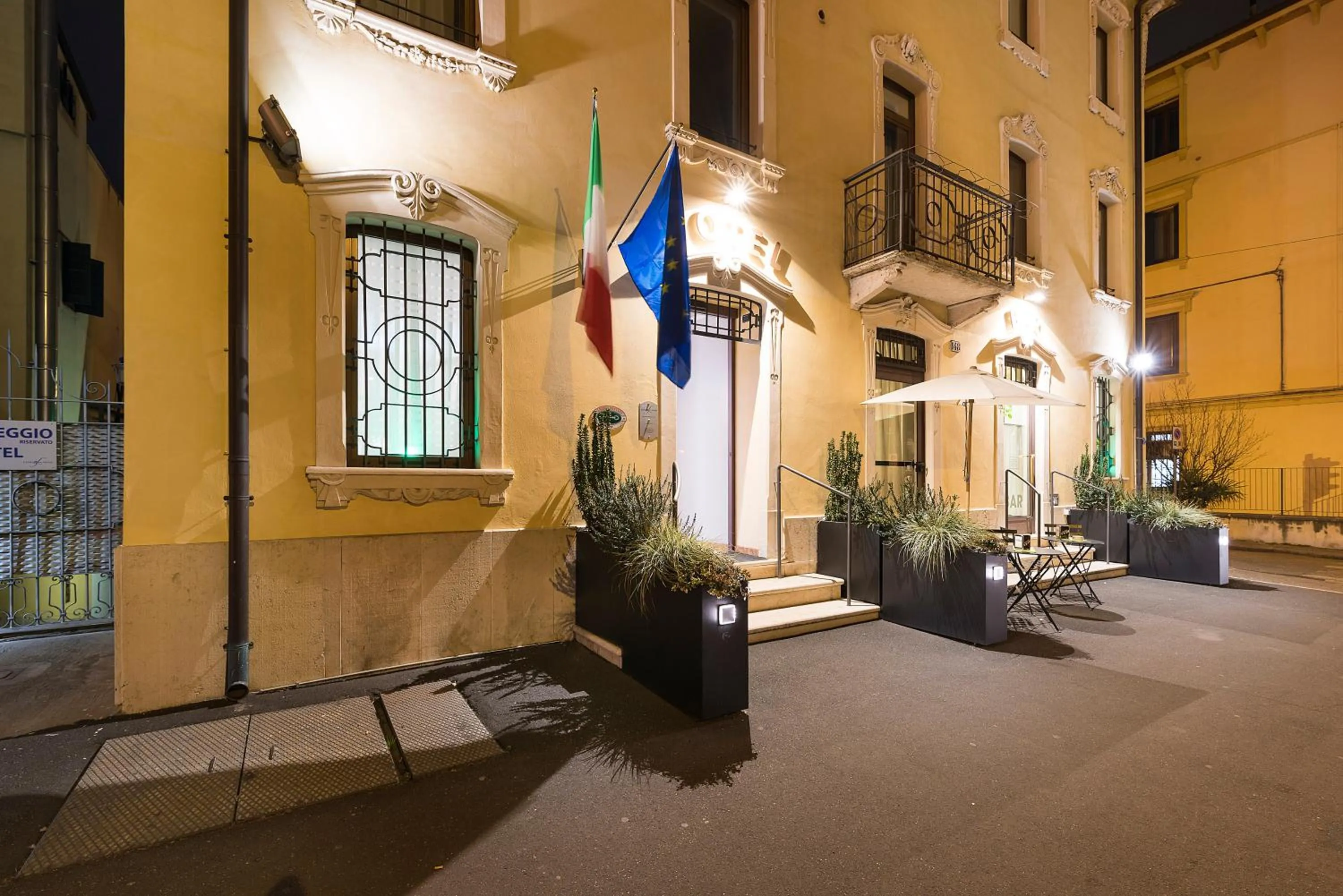 Facade/entrance in Hotel Fontana Verona